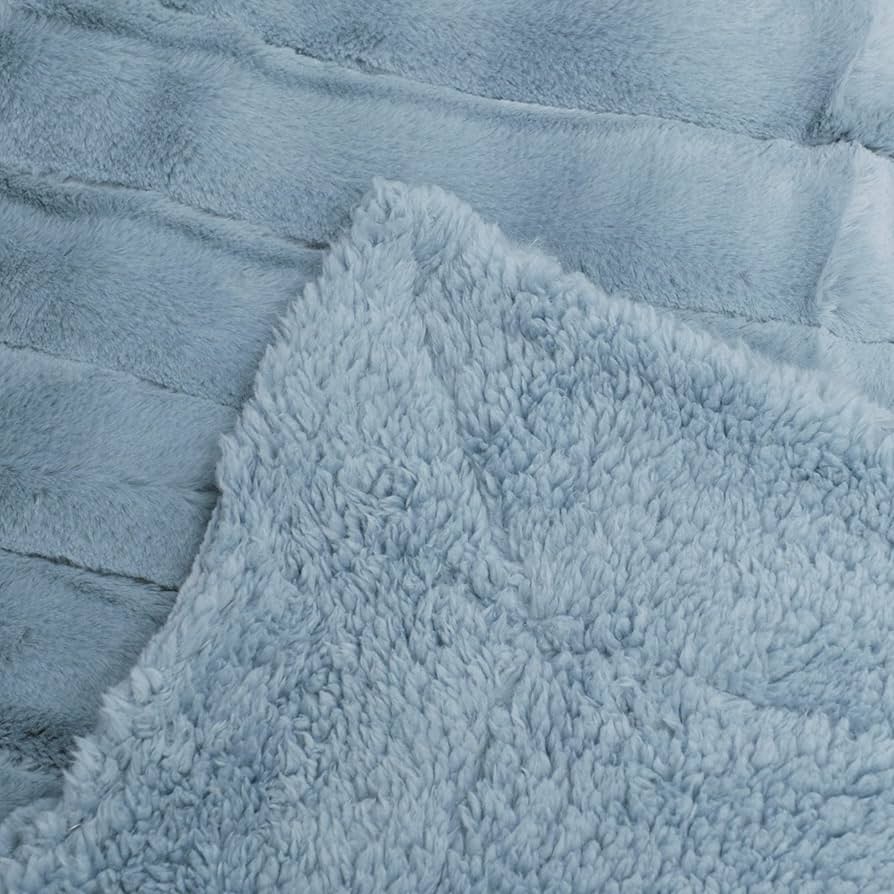 ブランケット ブラック ミンク フェイクファー 127cm x 152cm Ⓣ Amazon｜BoonスーパーミンクフェイクファーThrow、50 