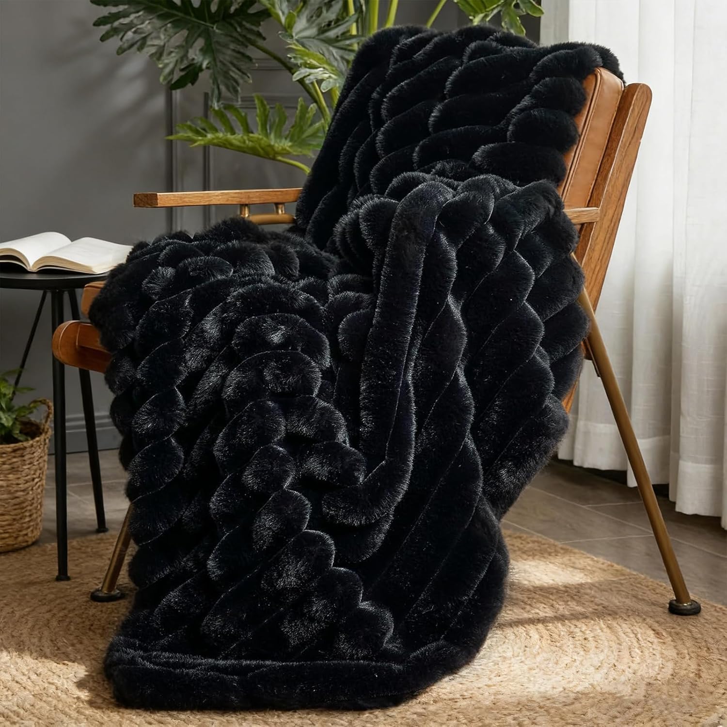 Faux Fur Thick Throw Blanket, Ultra Soft Plush Throw Blanket for Couch Bed Sofa,Fleece Blanket Queen Size for Women Girl,90"x90",Black