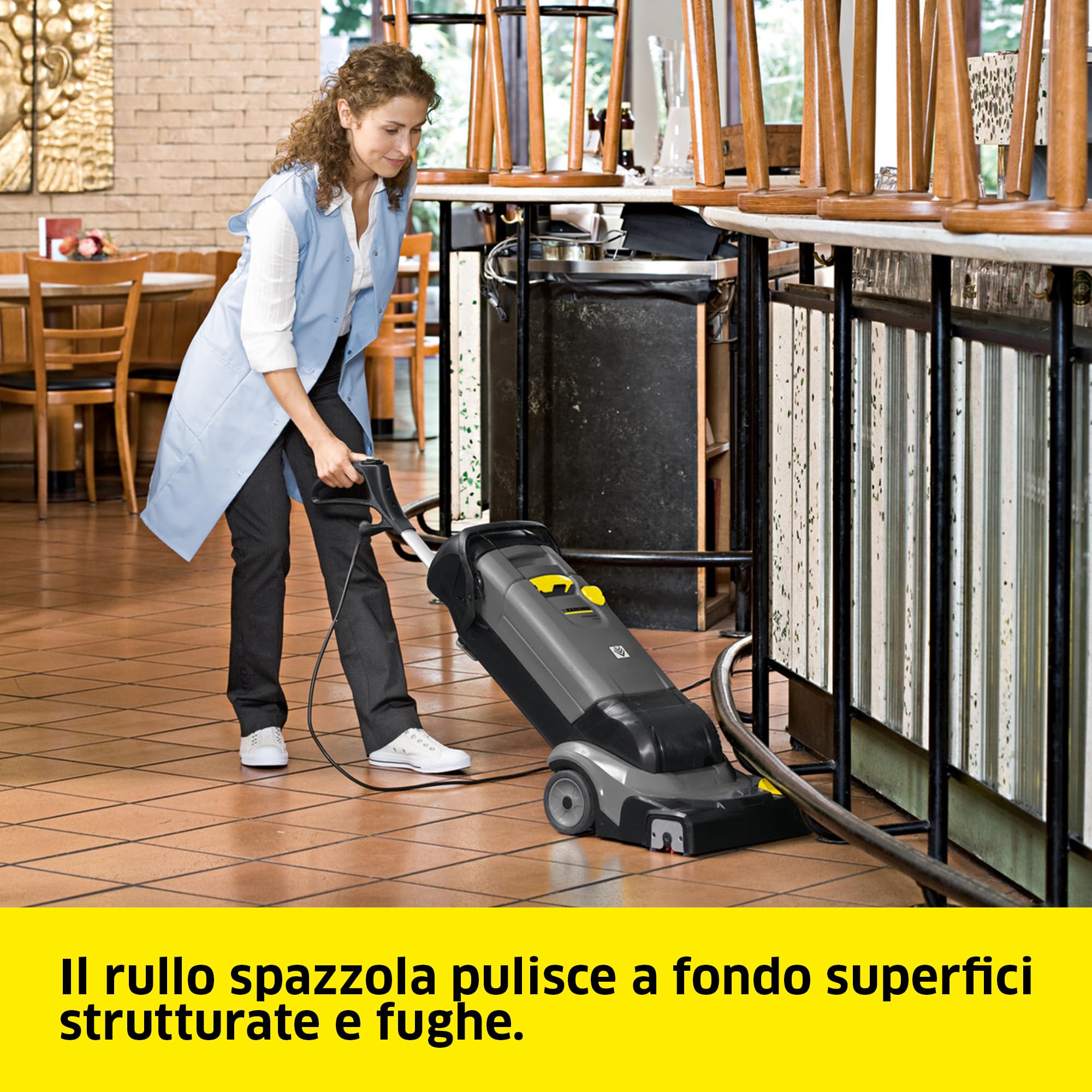 KÄRCHER lavasciuga BR 30/4 C, potenza: 820 W, resa superficiale: max 200 m², alimentazione a rete, sistema a 2 serbatoi, larghezza lavoro: 300 mm, spazzola a rullo