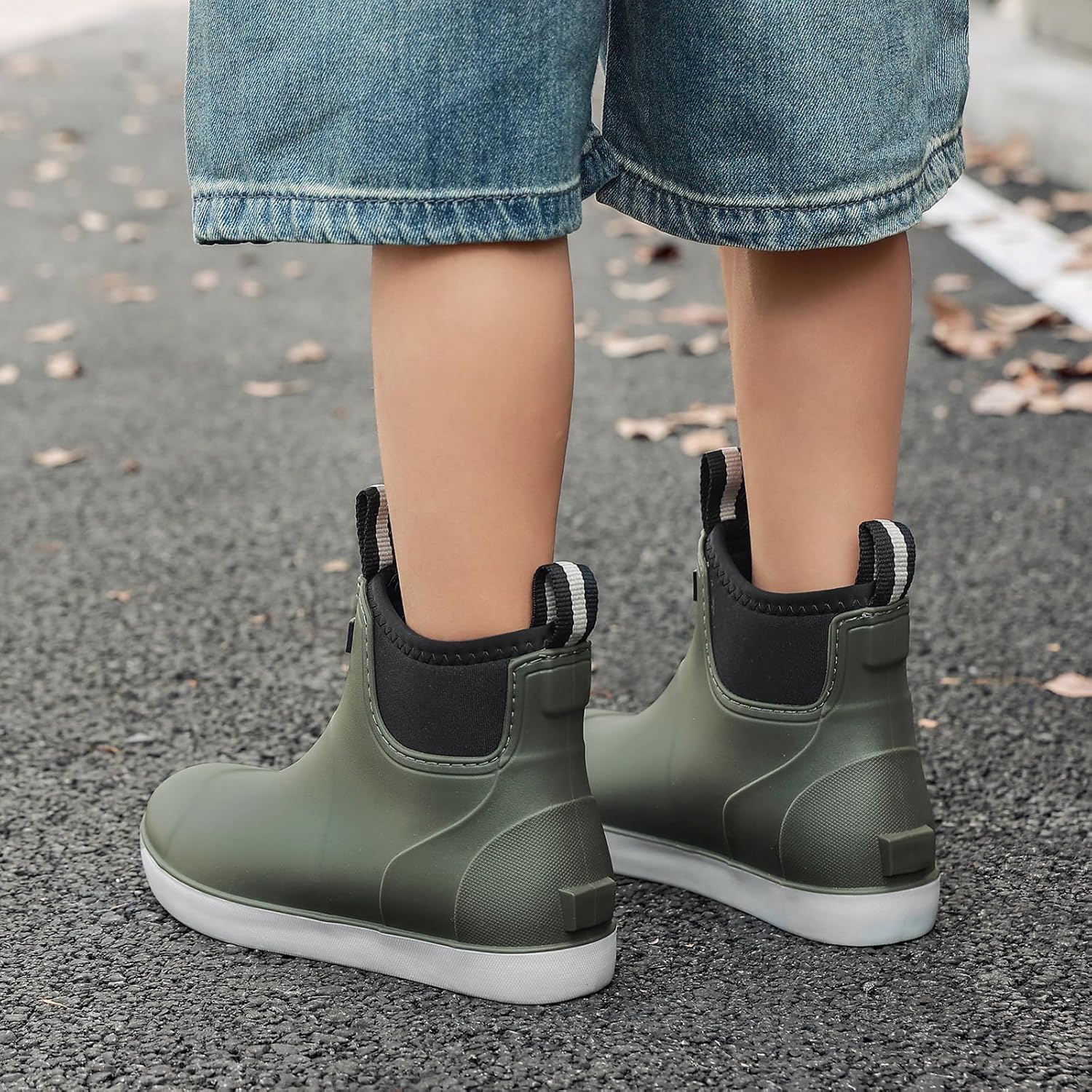 Kids Deck Boots Boys Rain Boots Girls Rubber Ankle Boots Water Shoes, Non-slip Waterproof Outdoor Fishing Shoes for Childs School Play Footwear