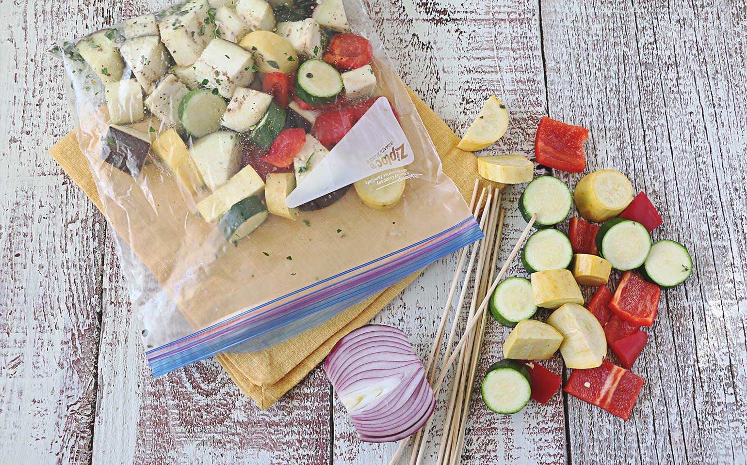 Ziploc Freezer Bags with Easy Open Tabs - 3 x 40 Large Bags (26.8