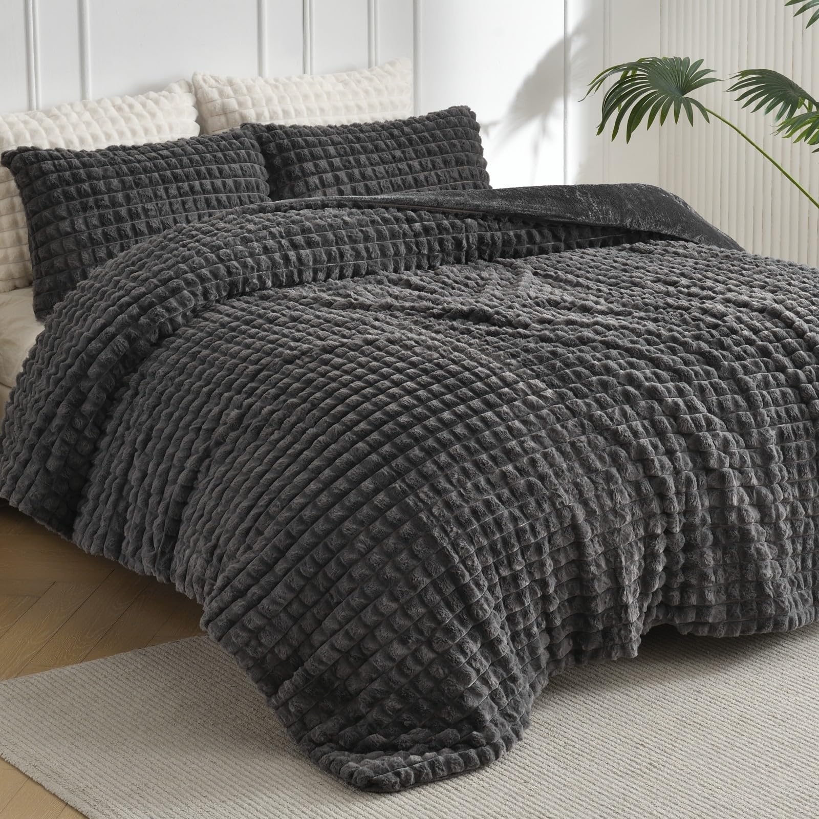 ENJOHOS Dark Grey Fluffy Comforter Queen Set, 3PC Super Soft Fleece Comforter for Winter, Warm Faux Fur Comforter for Queen Size Bed, Luxury Plush Fuzzy Bedding, 1 Shaggy Comforter with 2 Pillowcases