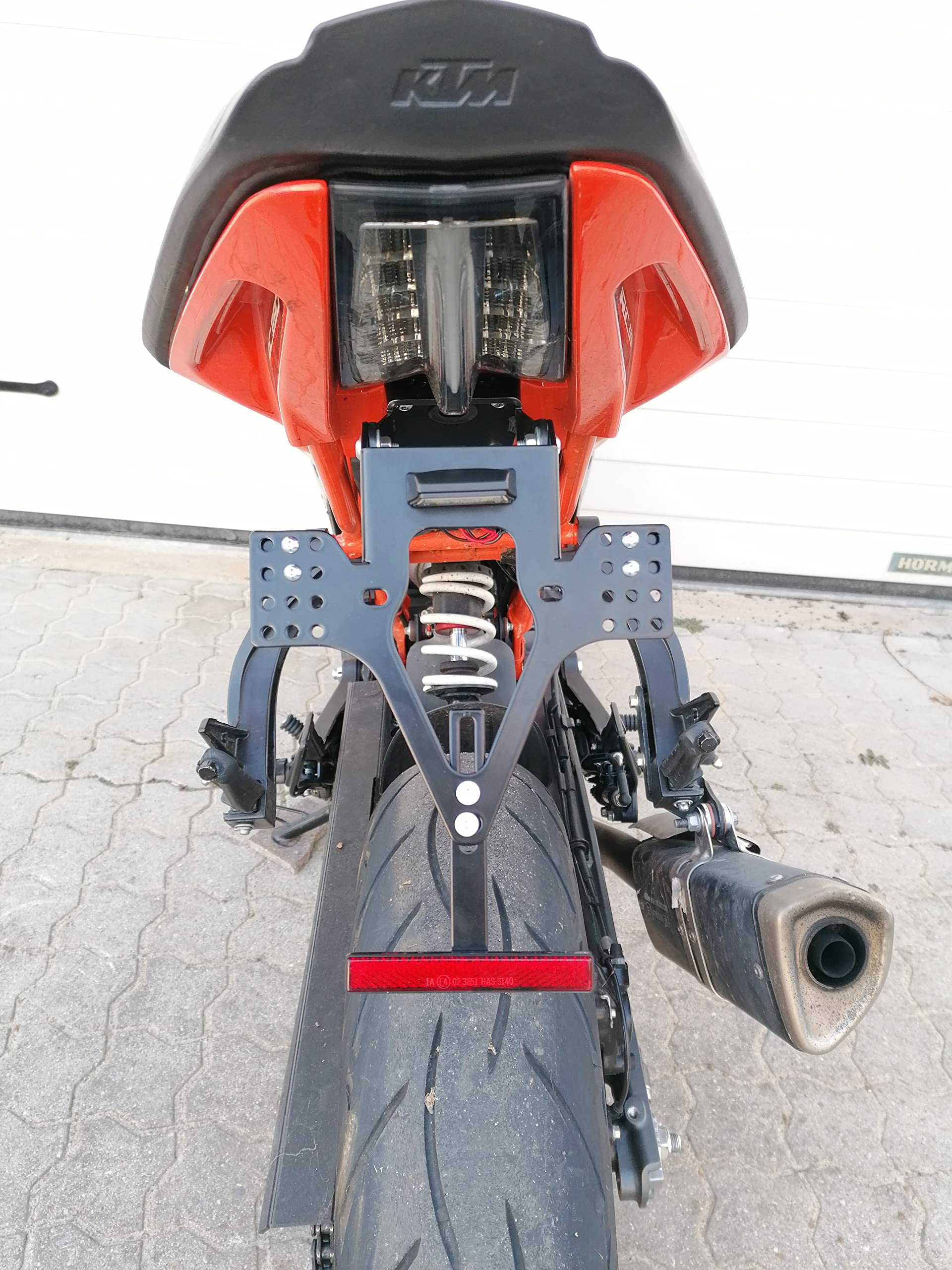 Portatarga GroFaTec Evo per Aprilia Tuono V4 1100 Anno di Cost.2021-2022 reclinable Porta Targa