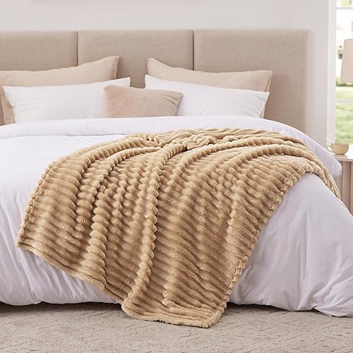 Miniatura 3 de EXQ Home  Manta de vellón para sofá o cama, decorativa, de jacquard, rayas 3D, manta de franela suave y ligera, adecuada para todas las estaciones