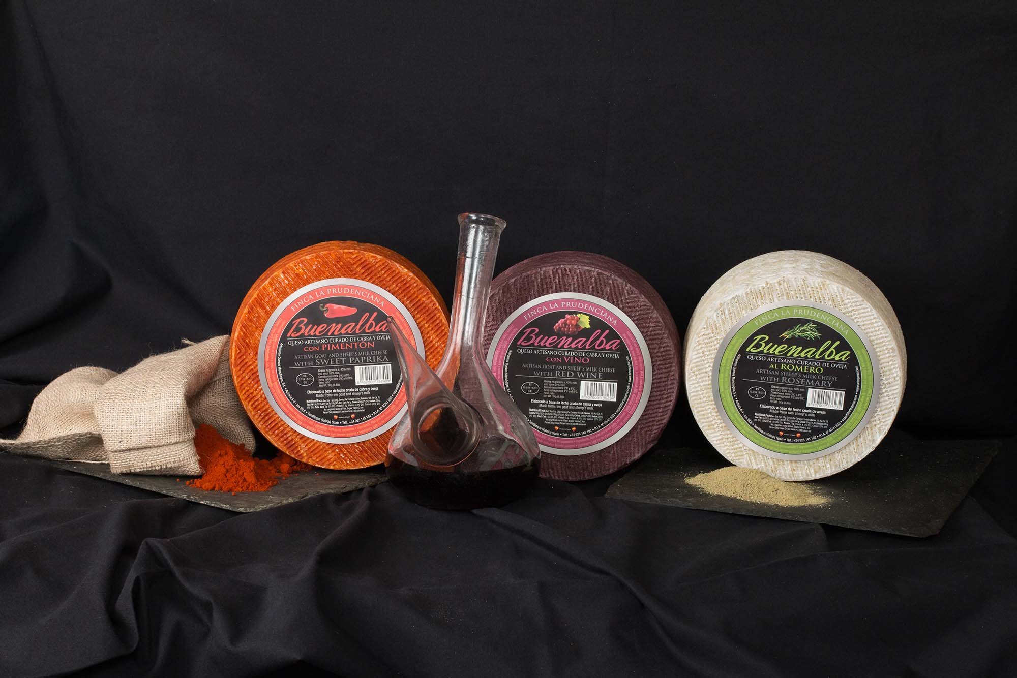 Queso de Oveja Artesano al Romero Dentro - Producción Artesana - Pieza 1 Kg