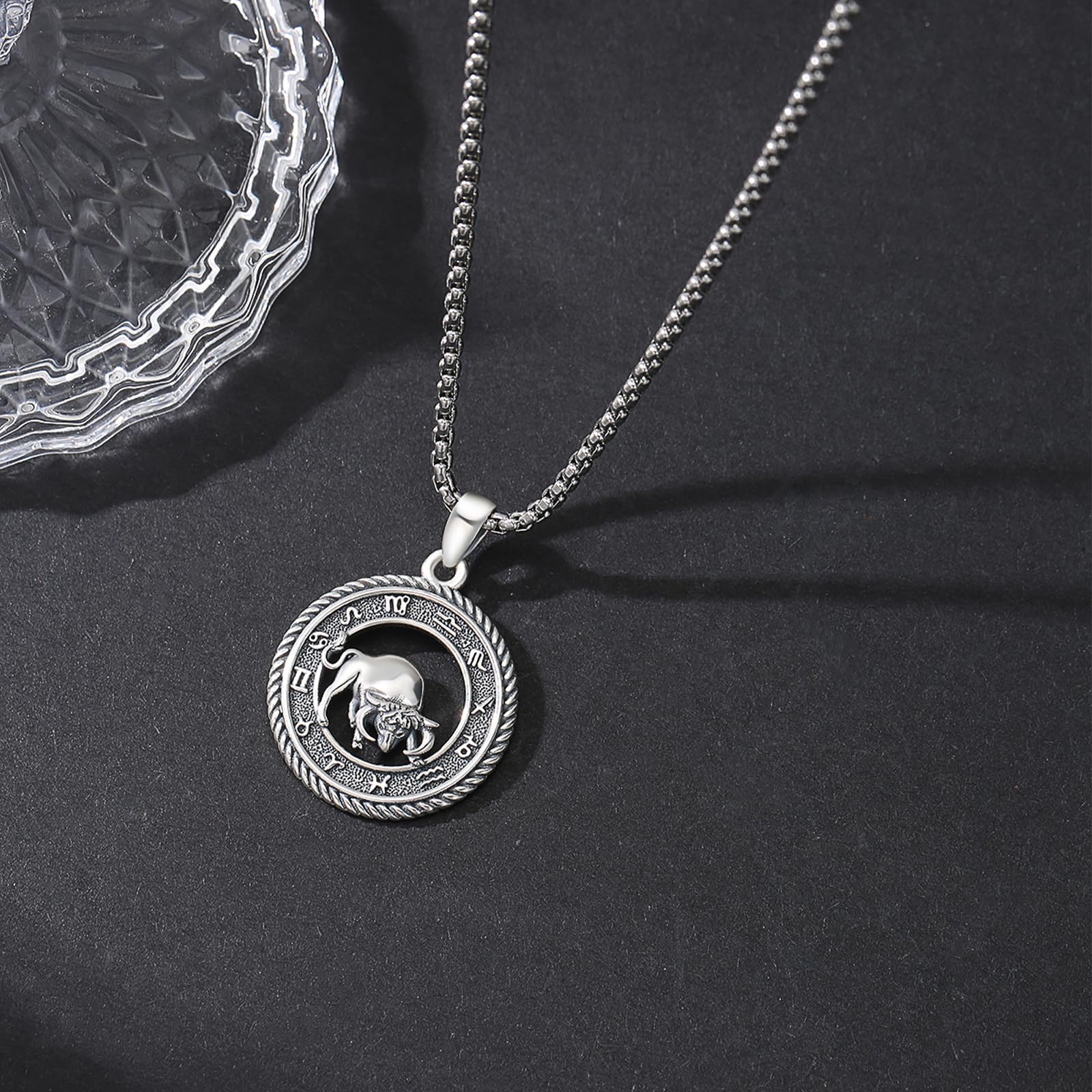 Stier Kette 925 Sterling Silber Sternzeichen Stier Anhänger Halskette Taurus Astrologie Horoskop Anhänger Schmuck Geburtstag Weihnachten Geschenke für Männer Frauen Unisex