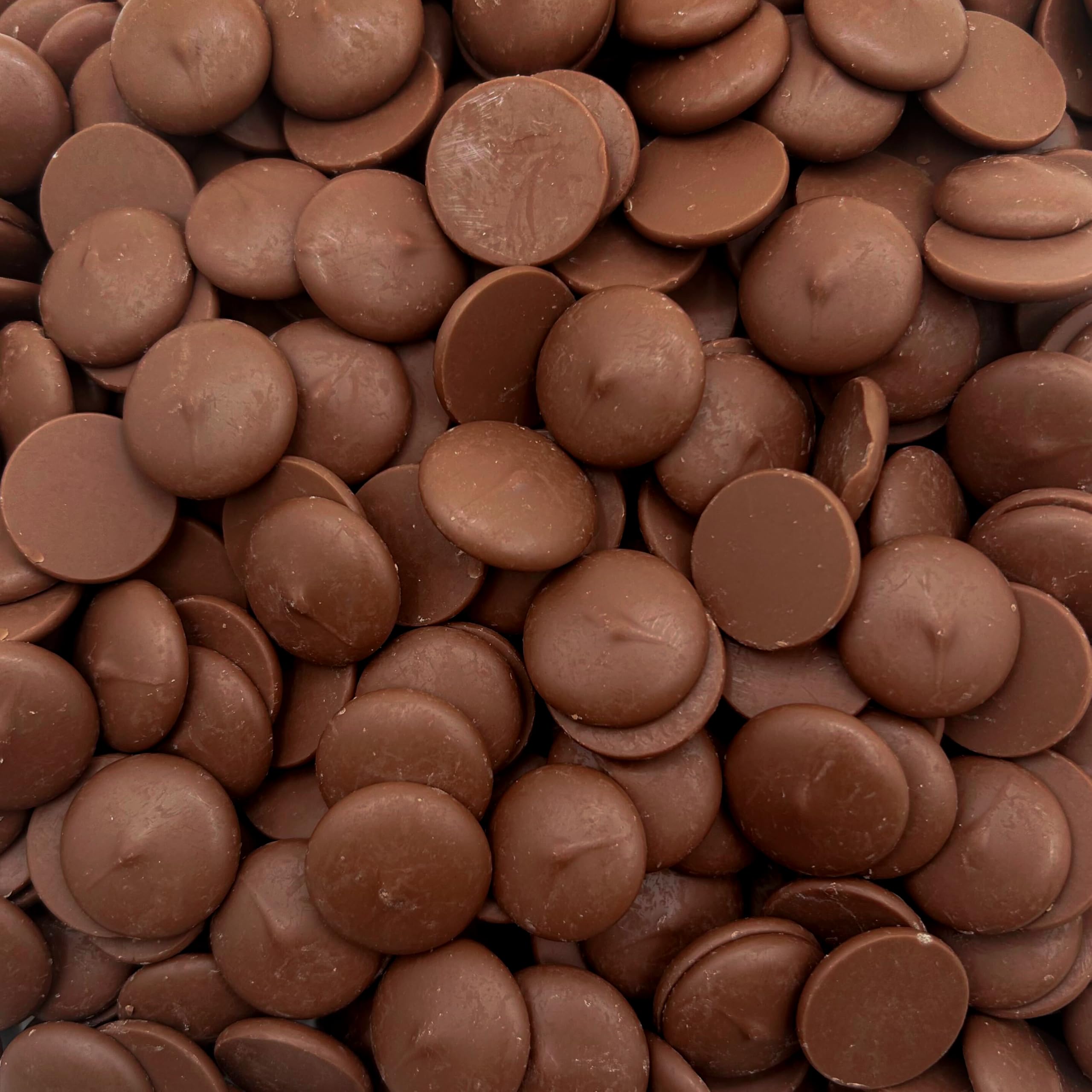 LaetaFood Merckens ミルクチョコレート溶融ウエハースボタン ベーキングキャンディ(2.5ポンドバッグ)