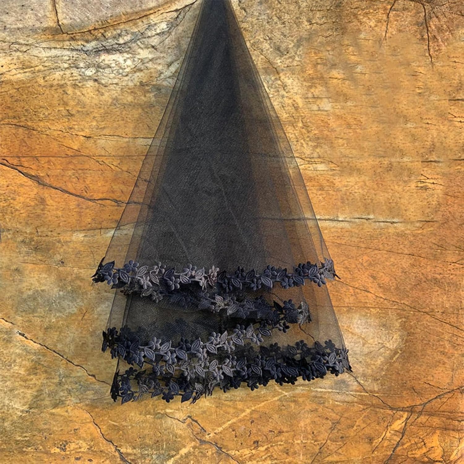 DLUDEJUDG Wedding Lace Trim Bridal Veil in Cathedral Style