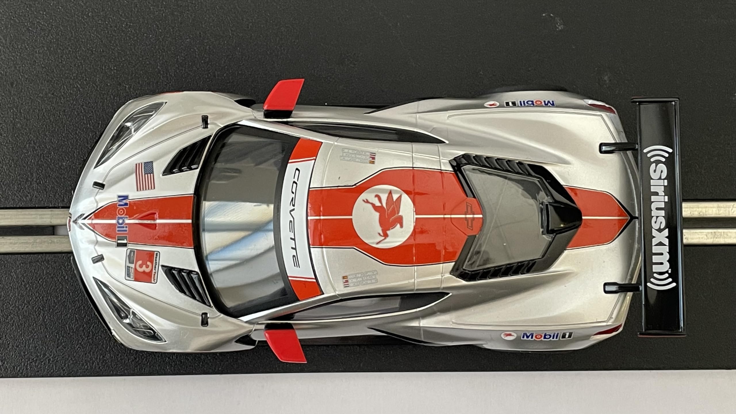 Scalextric Chevrolet Corvette C8R Sebring 2021 1:32 Analog Slot Race Car C4454