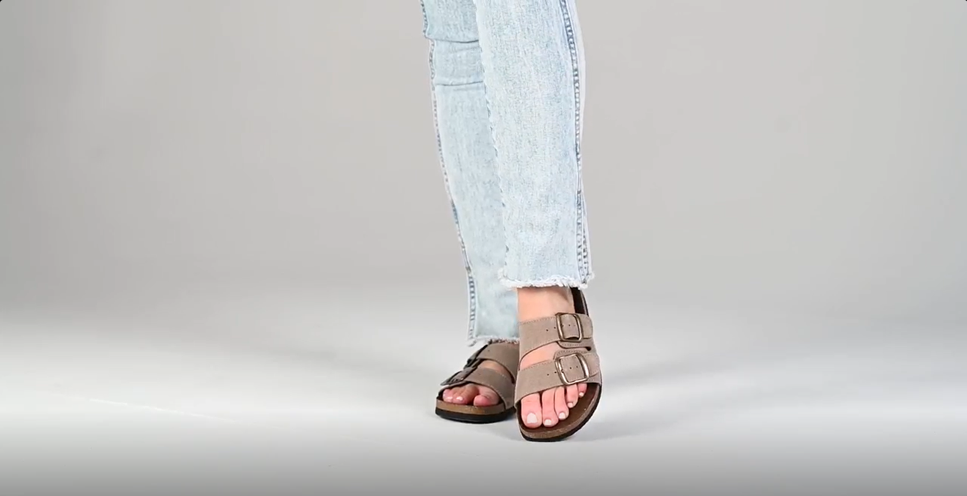 Amazon.com | WHITE MOUNTAIN Helga Signature Comfort-Molded Double