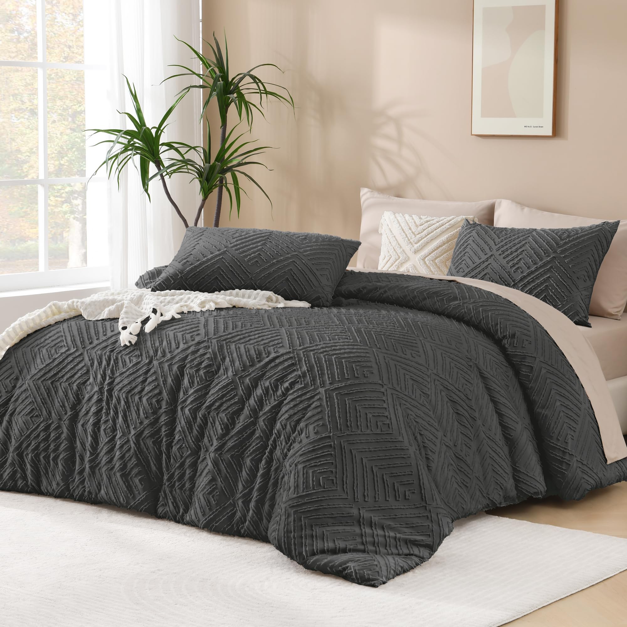 Photo 1 of ** STOCK FOR REFERENCE ONLY USED NOT AN ORIGINAL PACKAGING***
Andency Dark Grey Super King Comforter, 3 Pieces Boho Bedding Set