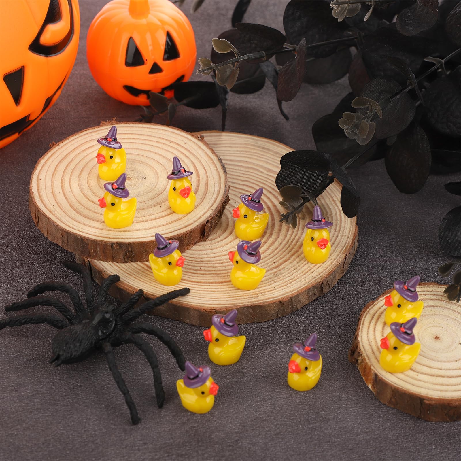70pz Mini Anatre in Resina di Halloween, 7 Stili Piccole Anatre in