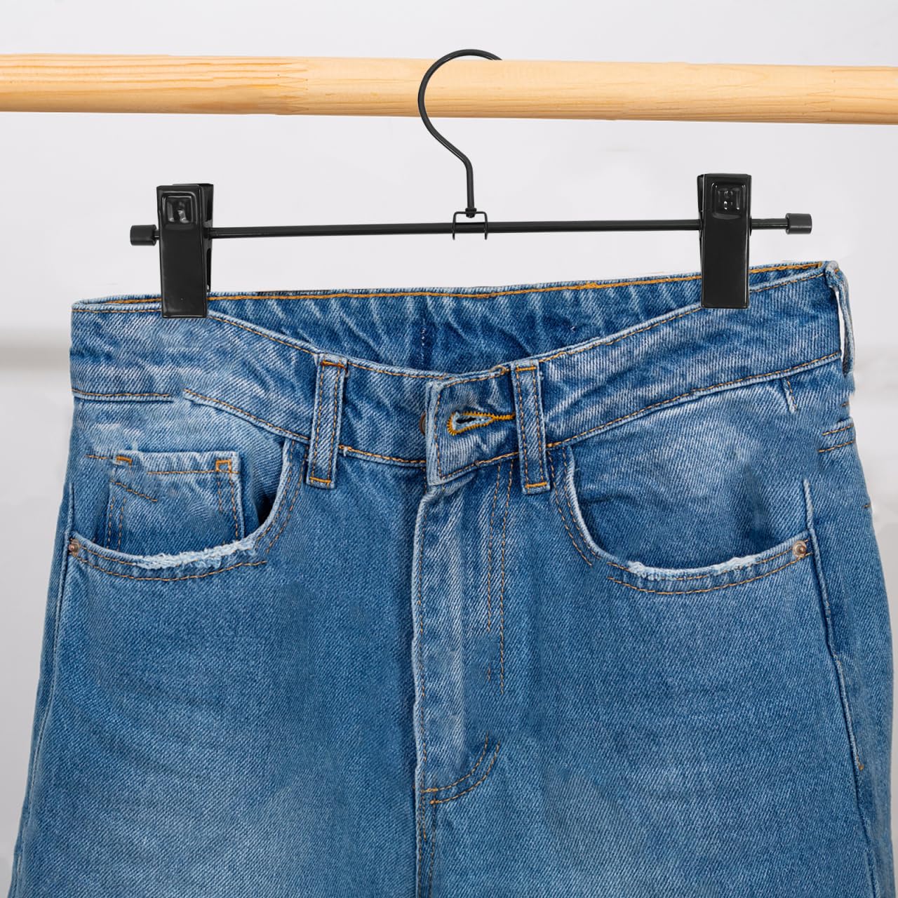Ciieeo 10 pezzi appendiabiti per pantaloni grucce per gonne con pinzette, gancio per pantaloni, clip per appendere grucce con pinzette, grucce per vestiti, nero in polivinile
