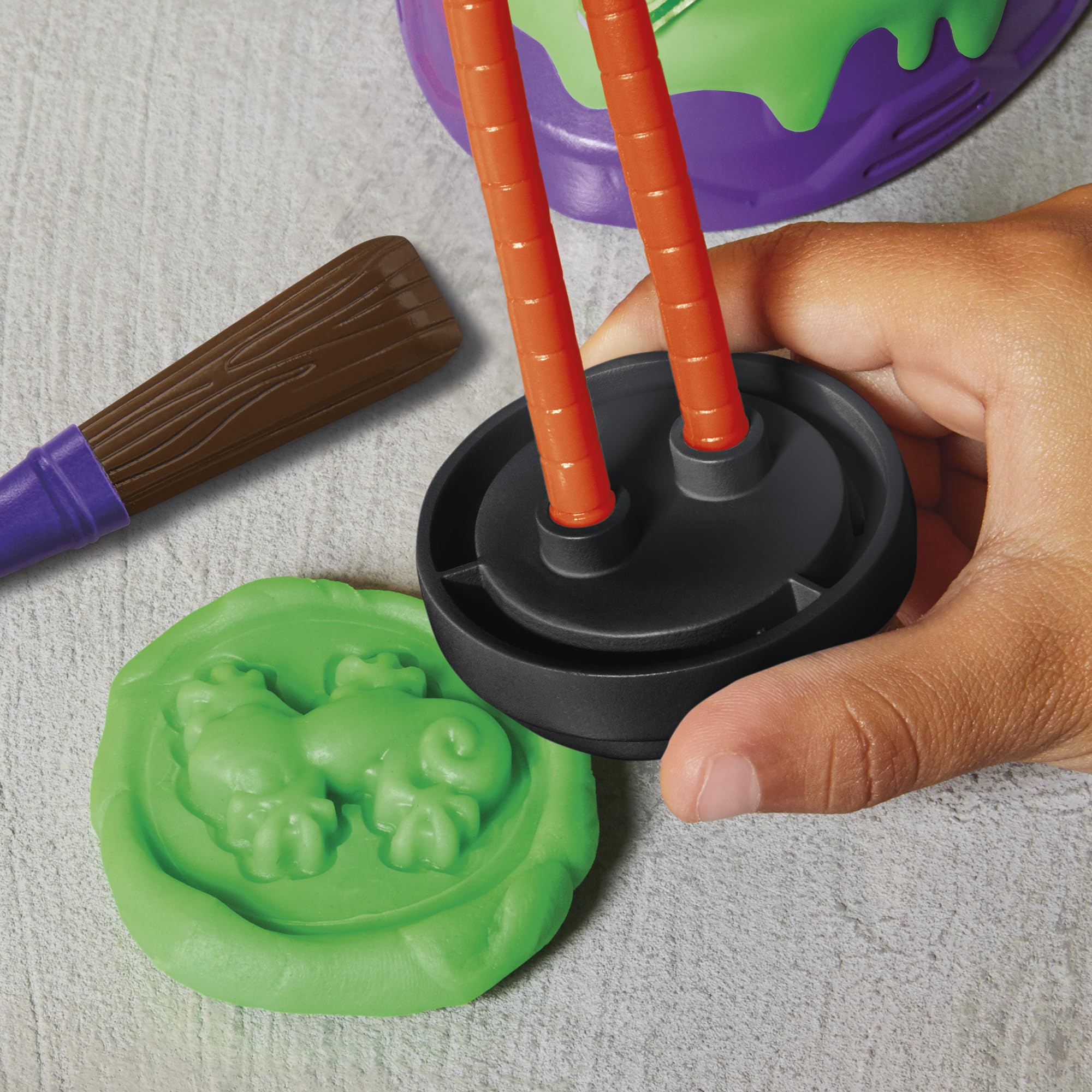 Zestaw do zabawy Play-Doh Wojownicze Żółwie Ninja Stacja mutacji