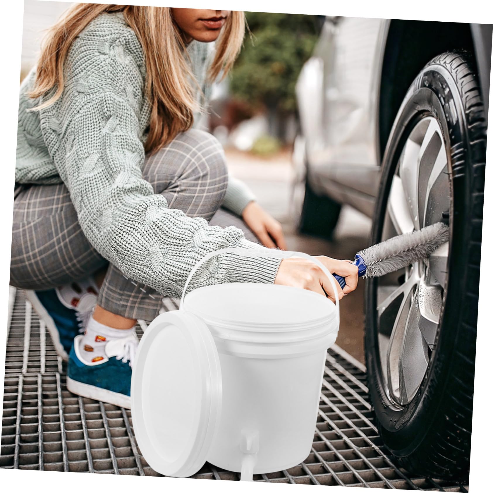 Réservoir d'eau De Camping 10 litres avec Robinet en Plastique Épais Blanc, Seau De Stockage Portable pour Plein Air, Randonnée Et Voyage, Accessoire Pratique pour Hydratation Extérieure
