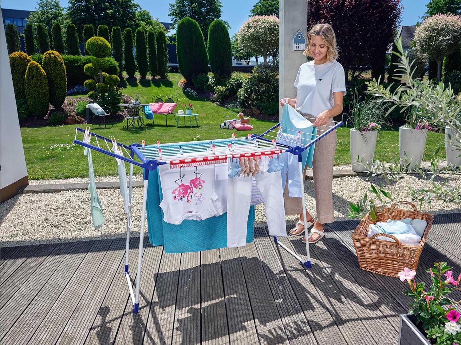 Leifheit Standtrockner Pegasus 180 Solid, klappbarer Flügelwäschetrockner für drinnen und draußen