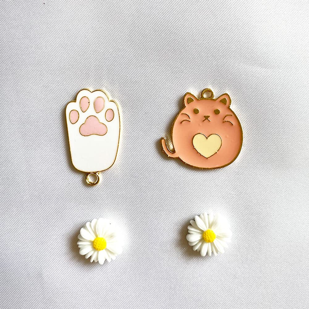 Needle Minder 4 Pieces Retro Painted Small Flowers