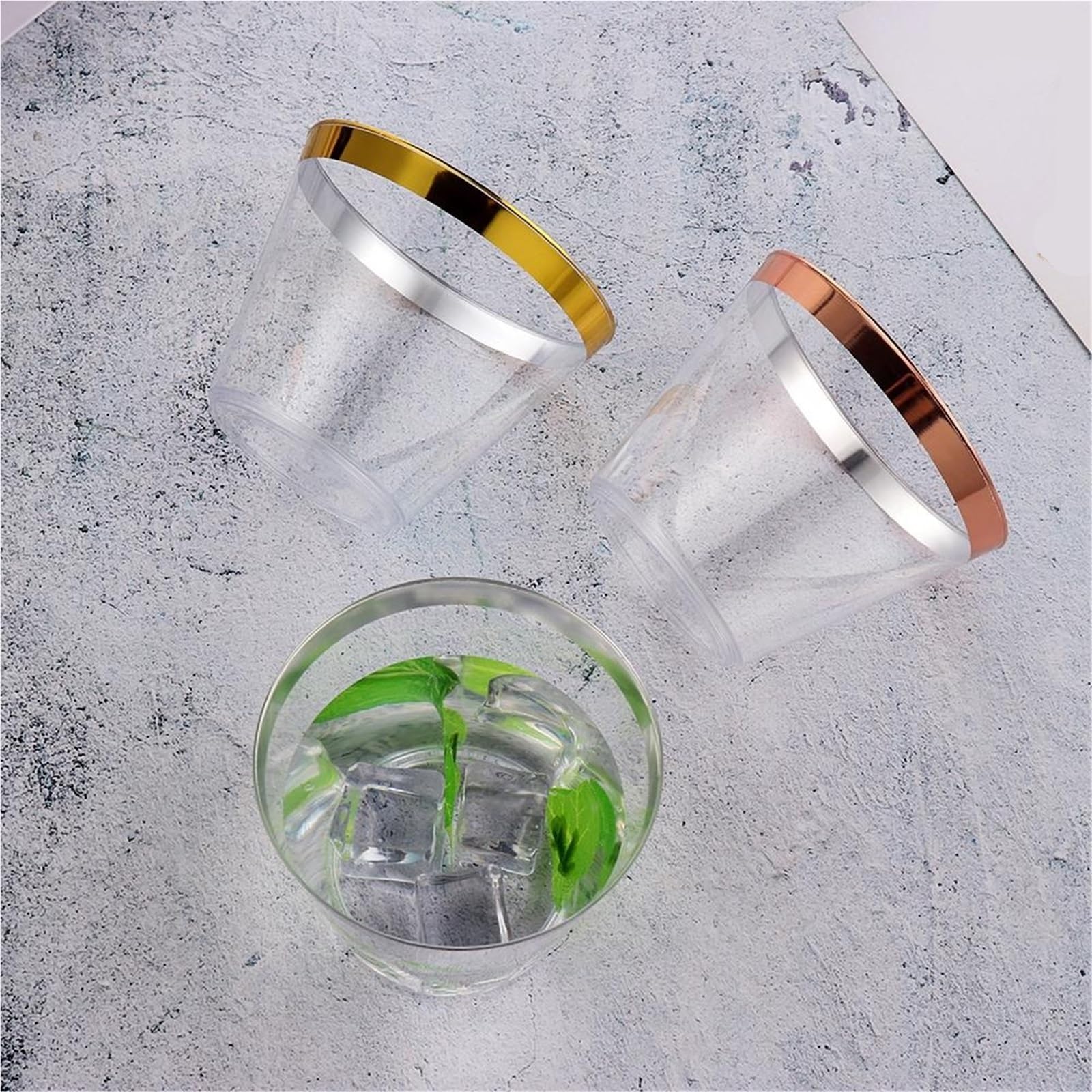 Stück Plastikbecher, transparente Becher mit Rand für Getränke, Feste