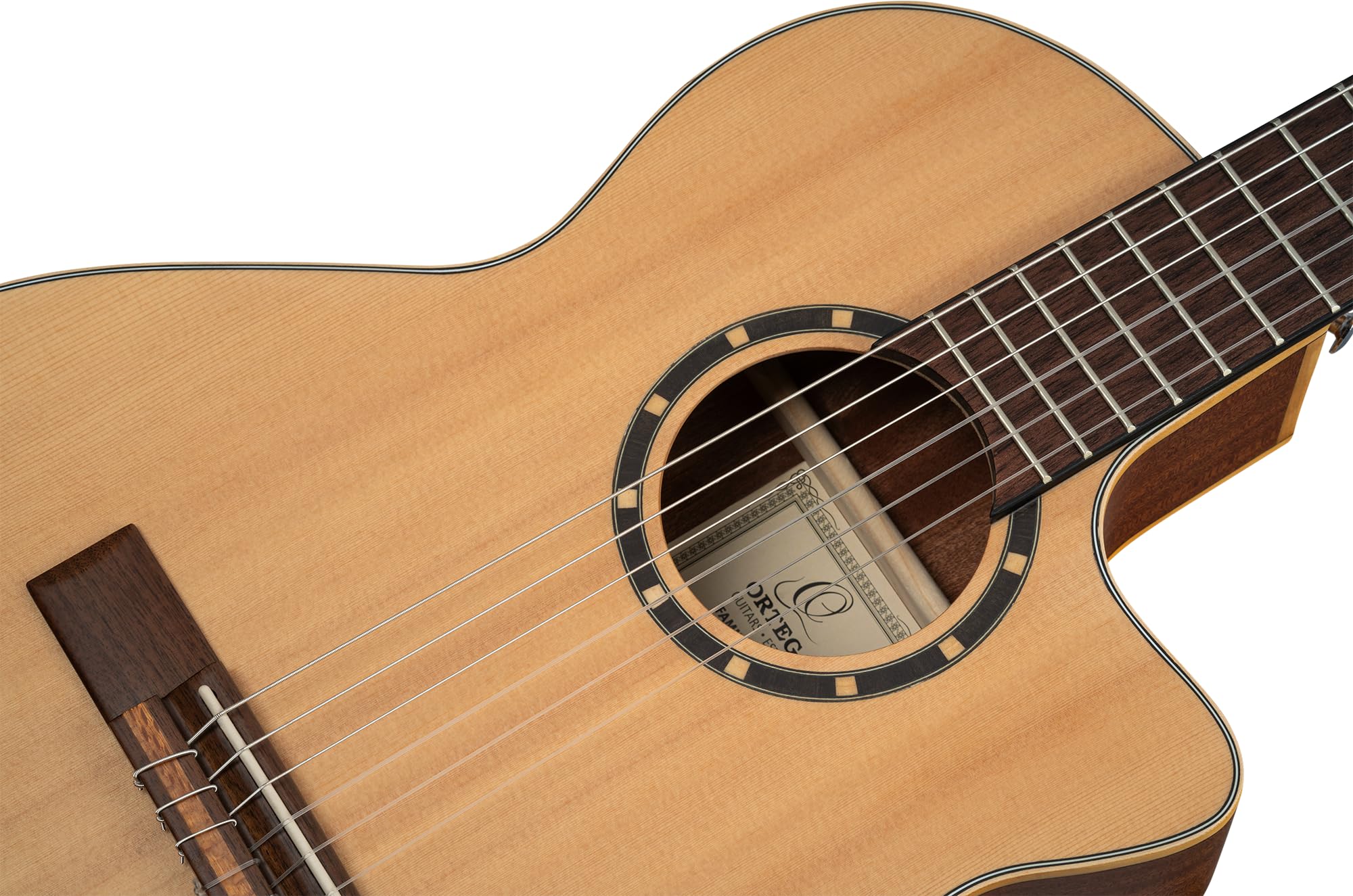 Ortega Guitars Family Series 3/4 E-Akustik Konzertgitarre - Fichte Natur | Nylonsaitengitarre, Slim Neck, Fichtendecke & Thinline Mahagoni-Korpus Satin-Finish, inkl. Pro-Gigbag, RCE125SN-3/4
