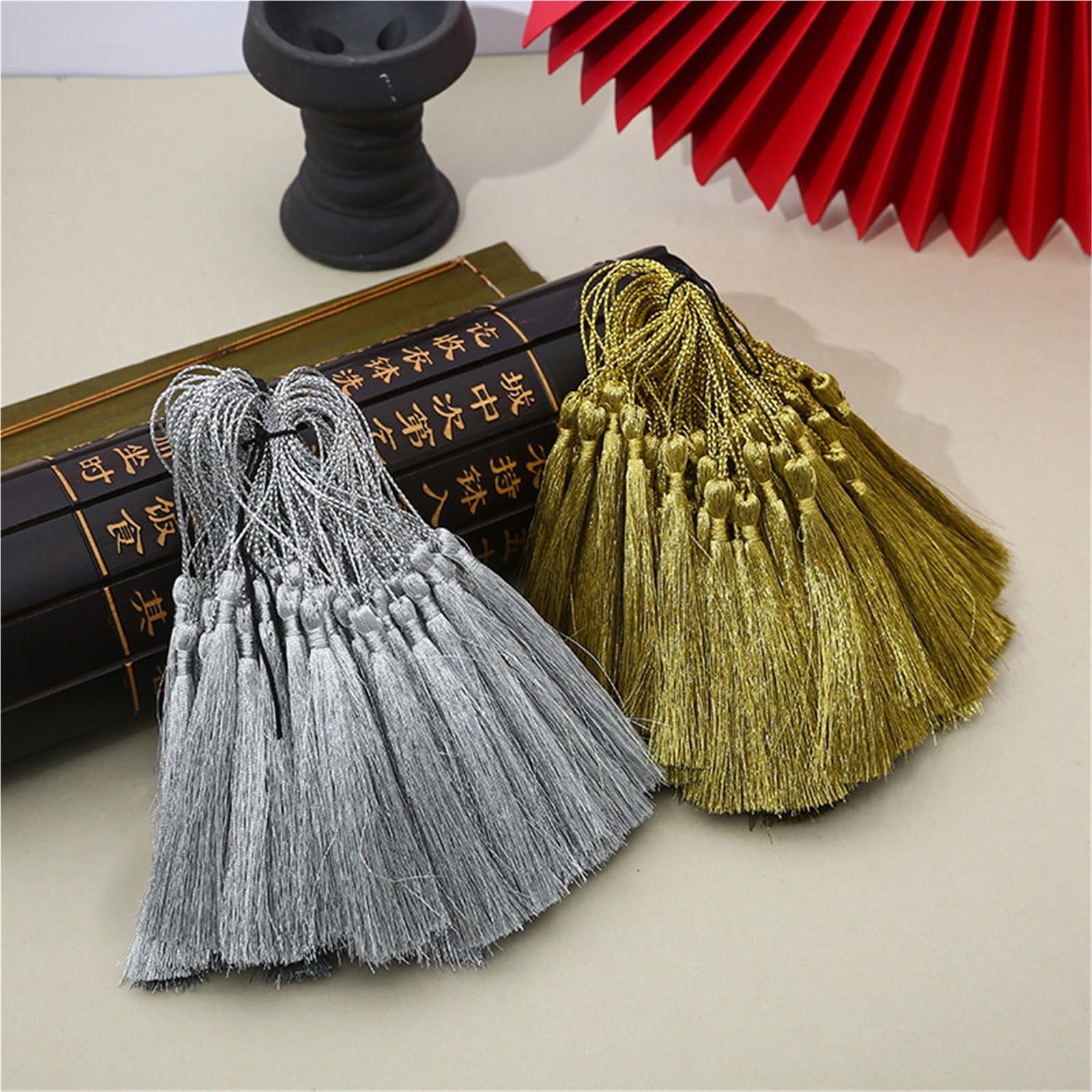 Handgefertigte Quasten, 20/50 Stück Quasten Dekoration 8 cm DIY Handwerk Schmuck Kissen Lesezeichen Quaste Anhänger(Silver,50pcs)