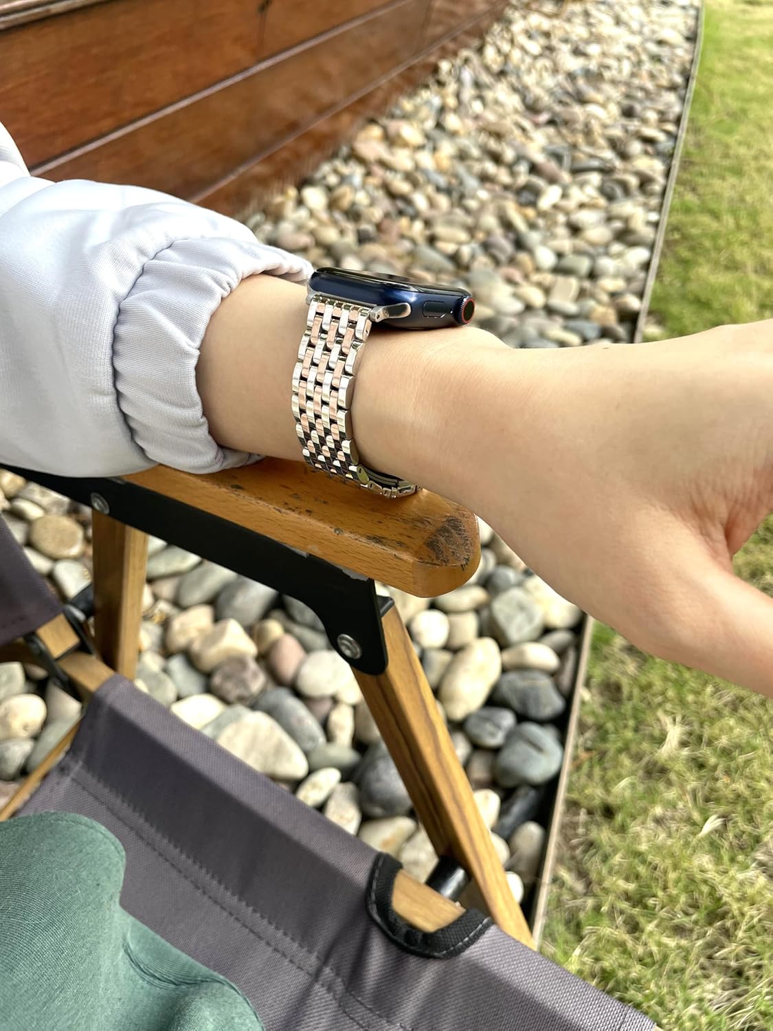 Seven-link Watch Band for Apple Watch Series 11, 10, 9, 8, 7, 6, 5, 4, 3, 2, 1 and SE 3/2/1 for Women, Dressy Stainless Steel Metal Band for Apple Watch 40mm 41mm 42mm 38mm 44mm 45mm 46mm for iWatch - Image 6