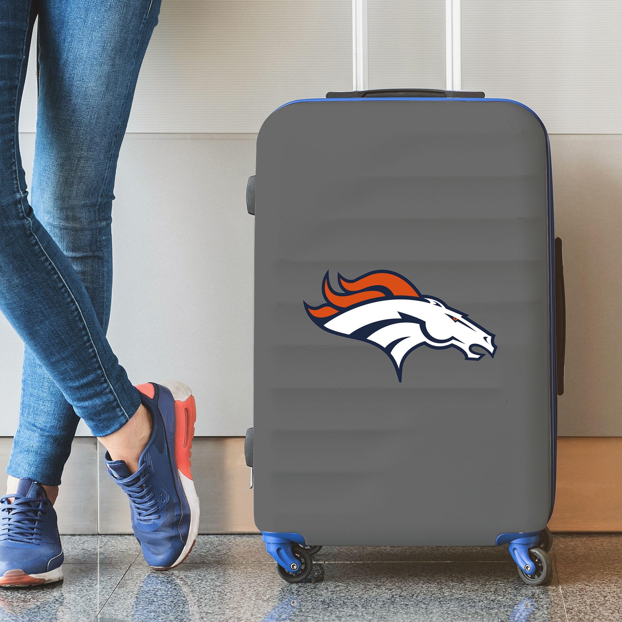 FANMATS 62605 Denver Broncos Large Decal Sticker