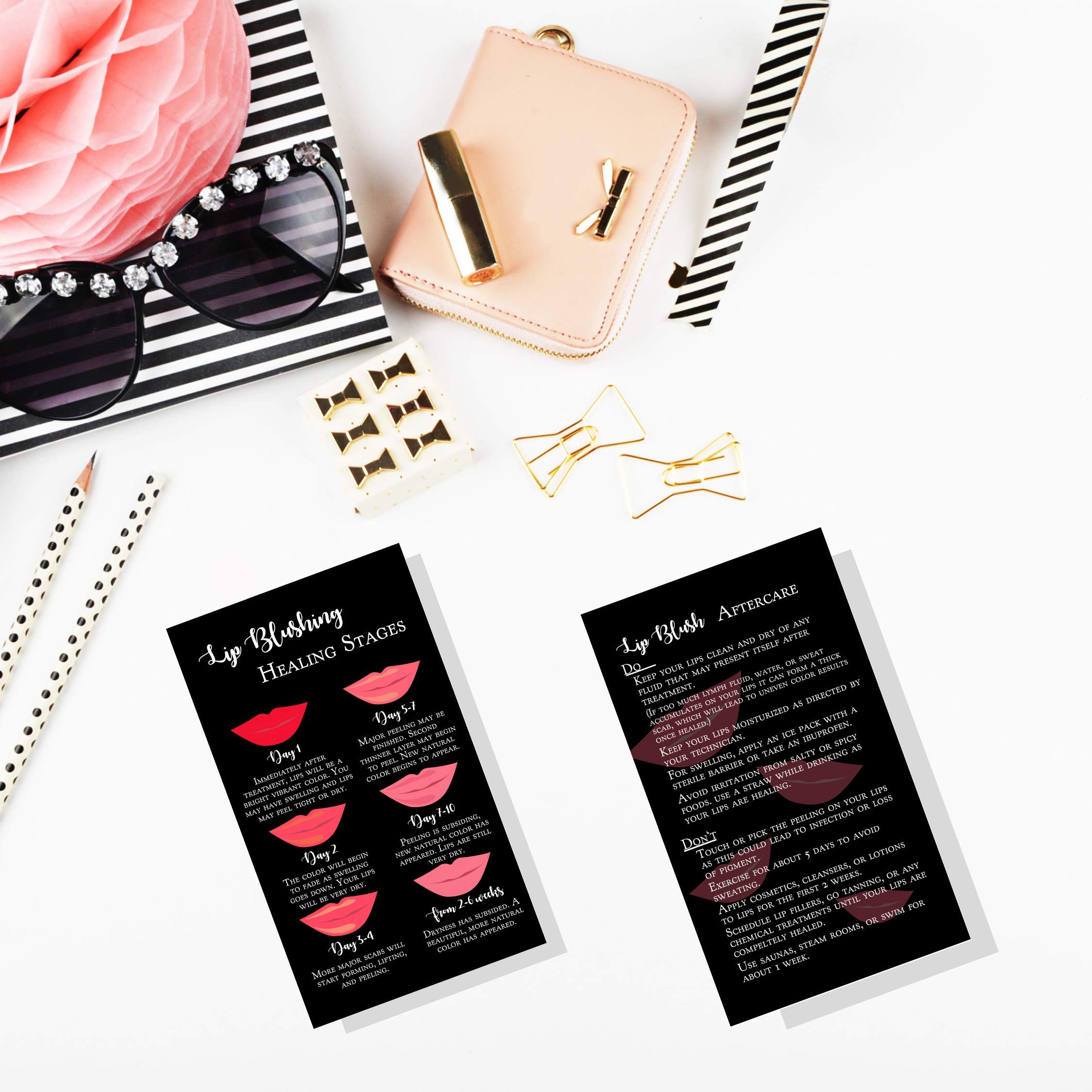 Tarjetas de instrucciones de curación y cuidado posterior del rubor de labios | Paquete de 50 | Tarjeta de visita de doble cara de 2 x 3.5 pulgadas | Negro con diseño de labios rojos