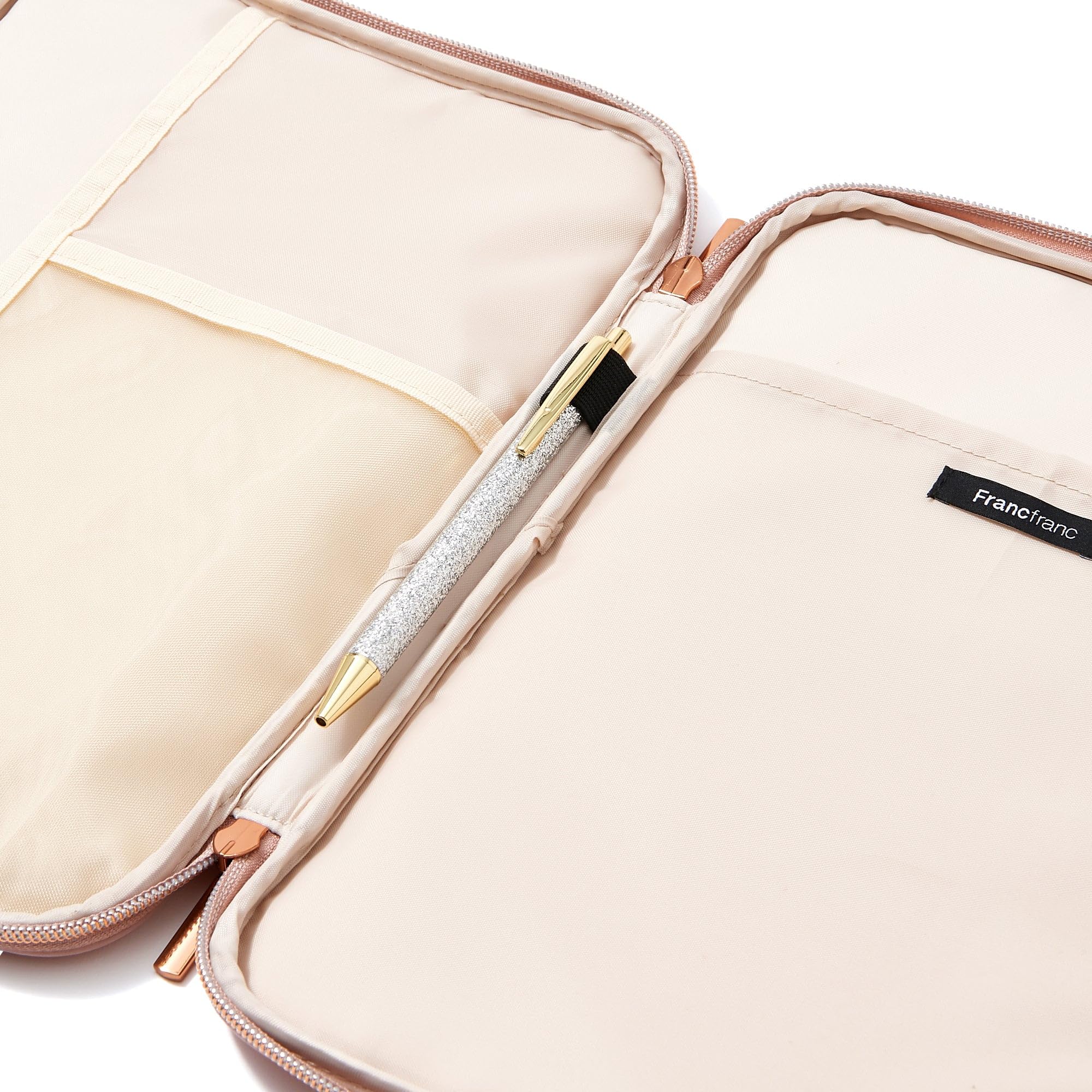 CHANEL　ピンク キルティング iPadケース CHANEL ピンク キルティング iPadケース Authentic Chanel Pink