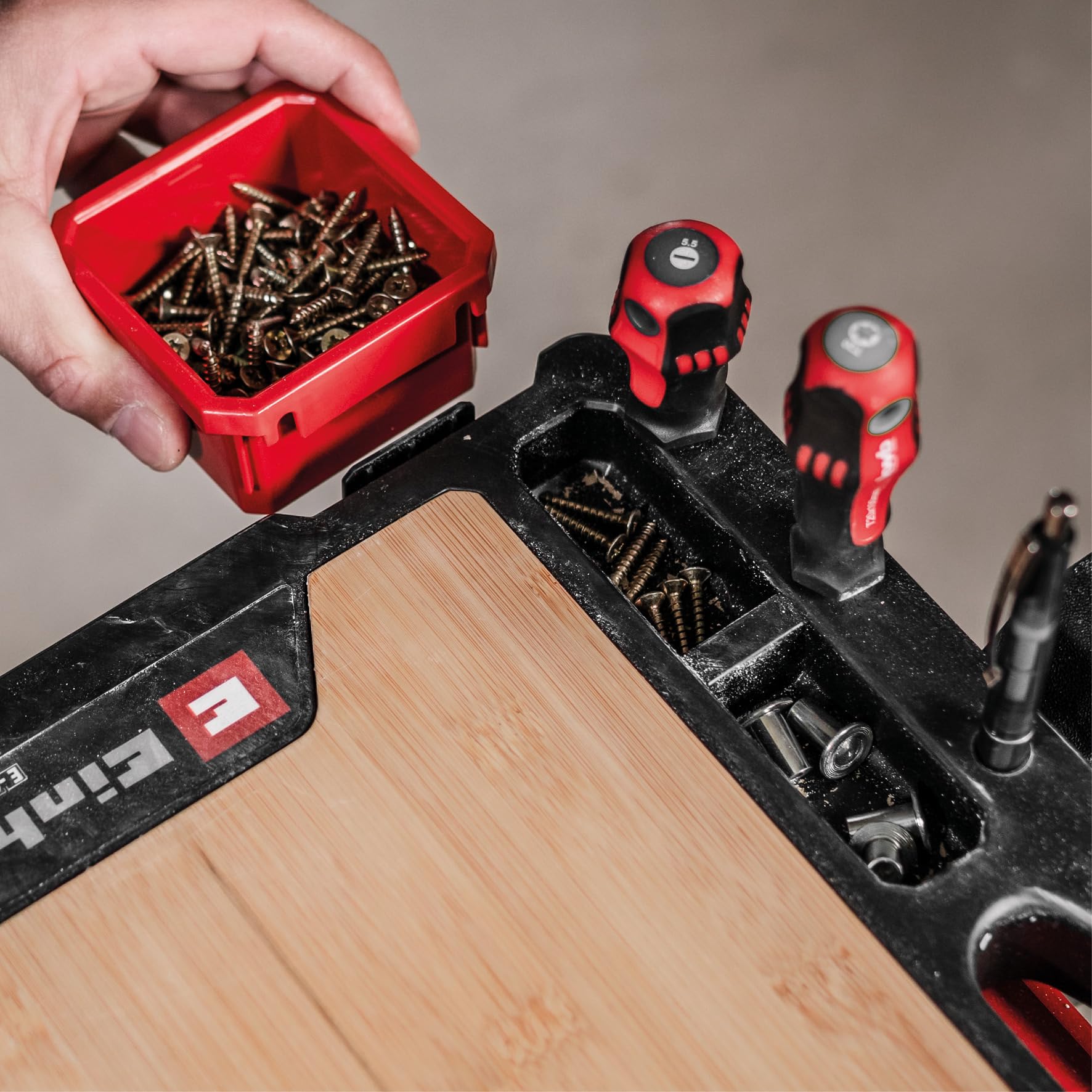 Original Einhell E-Case Arbeitsplatte (50 x 36 x 4,2 cm, max. 84 kg Nutzlast, Einhell E-Case System, robuster Bambus, Mobile Werkbank, Tragegriff, Zubehörhalterungen)