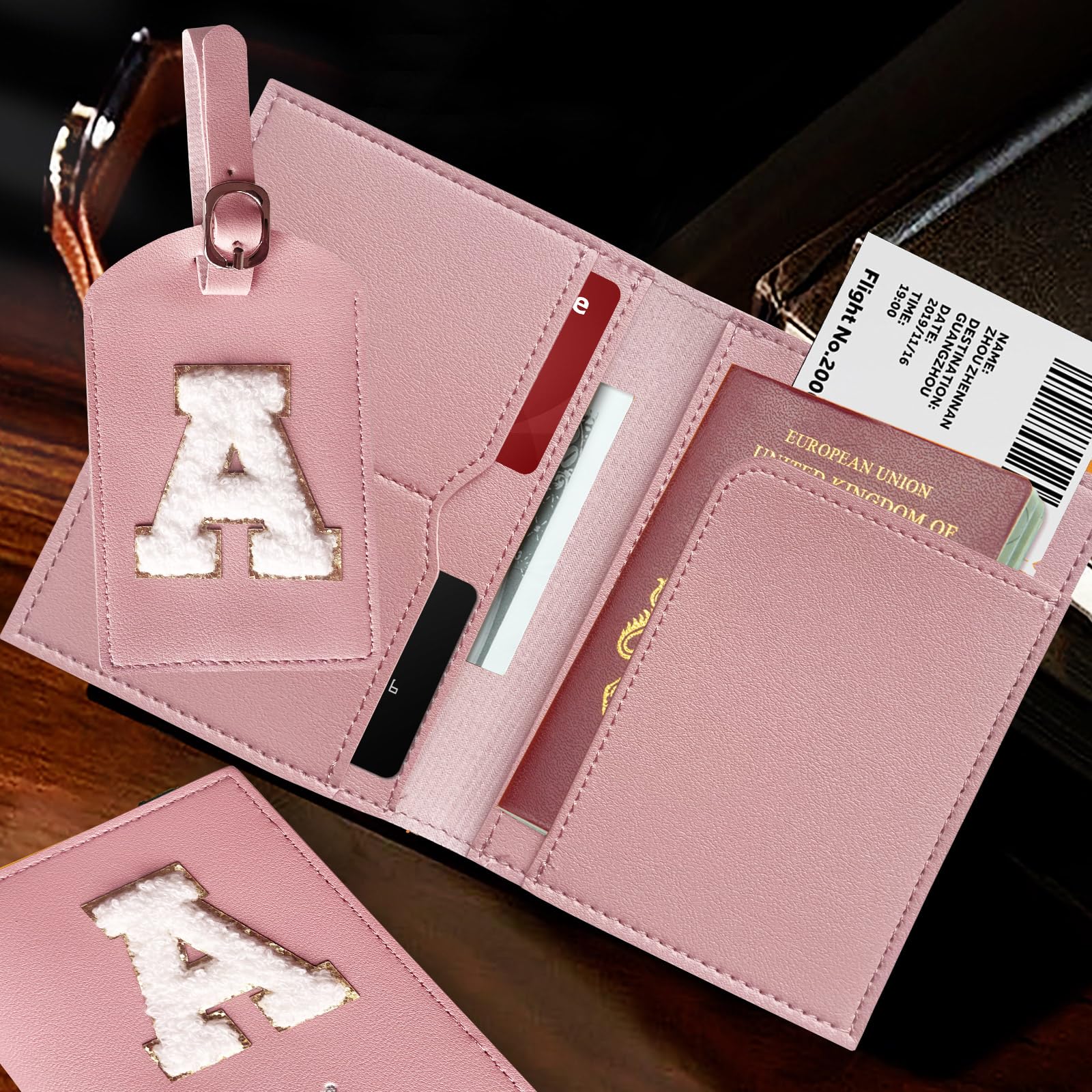 Porta Passaporto Rosa ed Etichette per Valigie Cover Passaporto con Lettere, Pelle PU,Porta Passaporto da Viaggio Donne, Regalo Donna, Adolescenti, Ragazze (Passaporto con lettere-A)