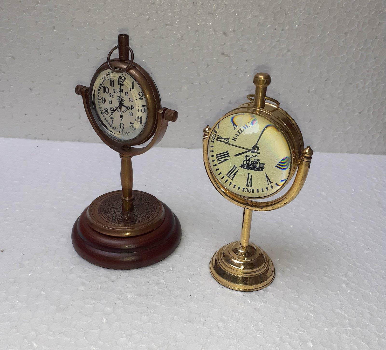 Tischuhr, 2 Stück, goldfarben und braun, antiker Stil, massives Messing und Glas, Globus-Farbe, goldfarben, Größe ca. 10,2 cm