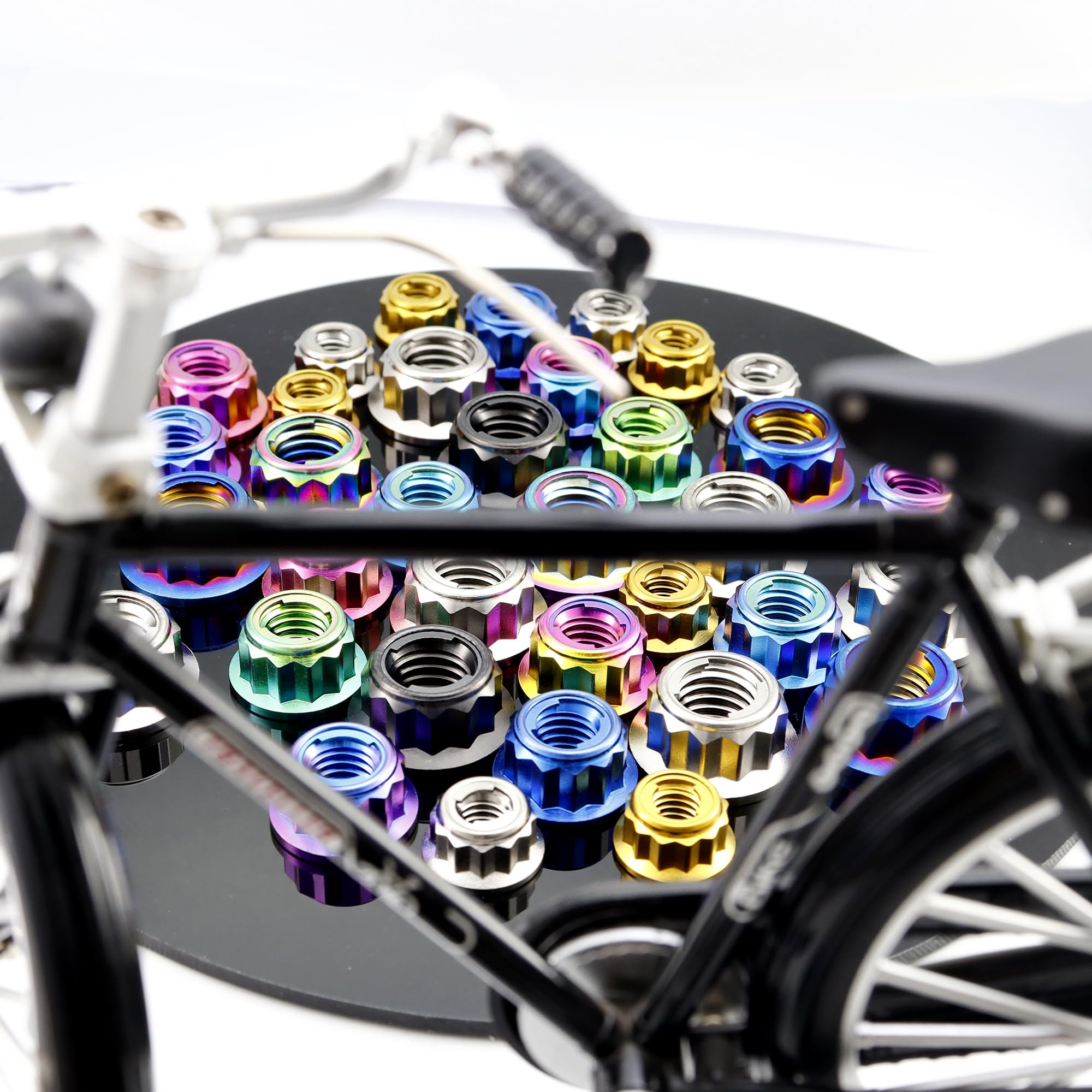 RISON-Titanium Écrous à Bride en Titane M8, Écrous Bi-hexagonal 12PT, Écrou Sécurité Autofreiné Avec Filetage, Écrou de Blocage avec Bride Contre-écrou de Pignon de Moto, 5 Unités