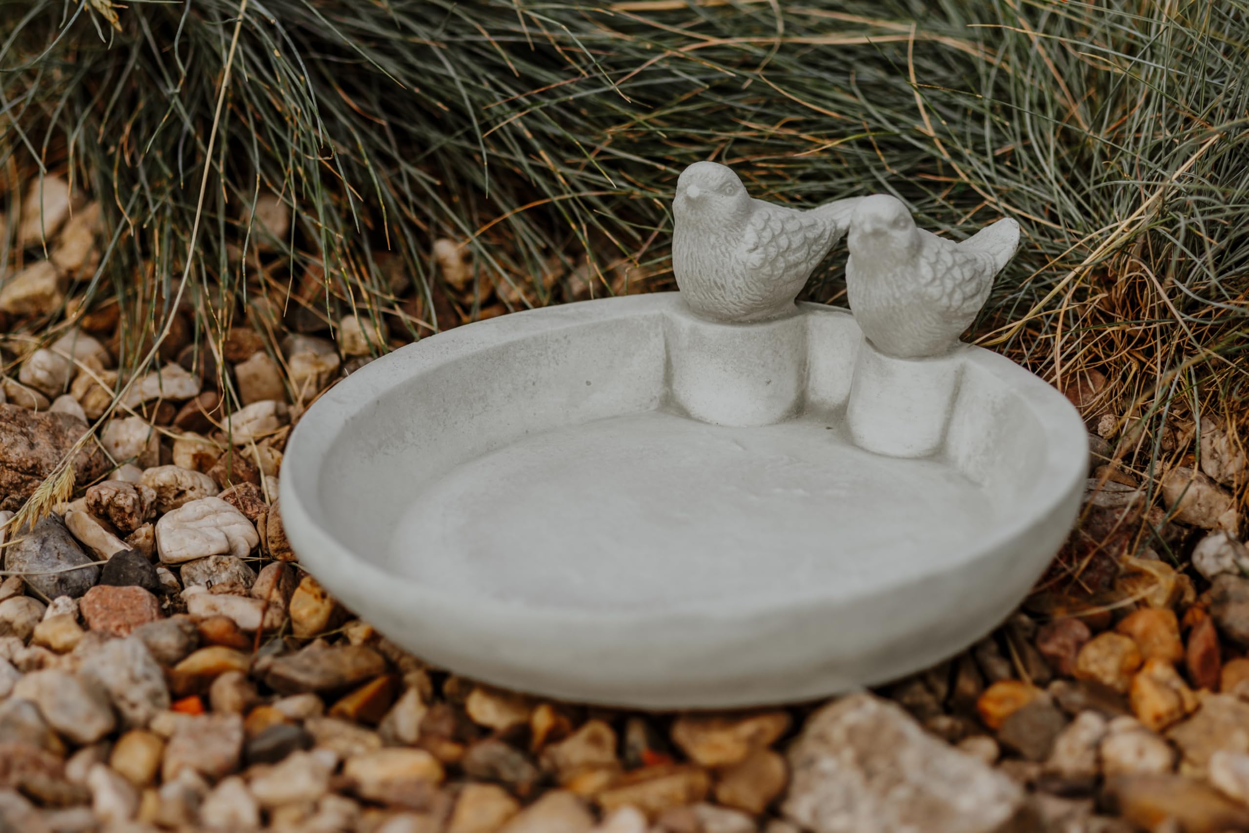 gartendekoparadies.de Kleine Trinkschale mit Zwei Vögeln, H. 10 cm, 2 kg, Grau, frostsicher aus Steinguss für Außenbereich