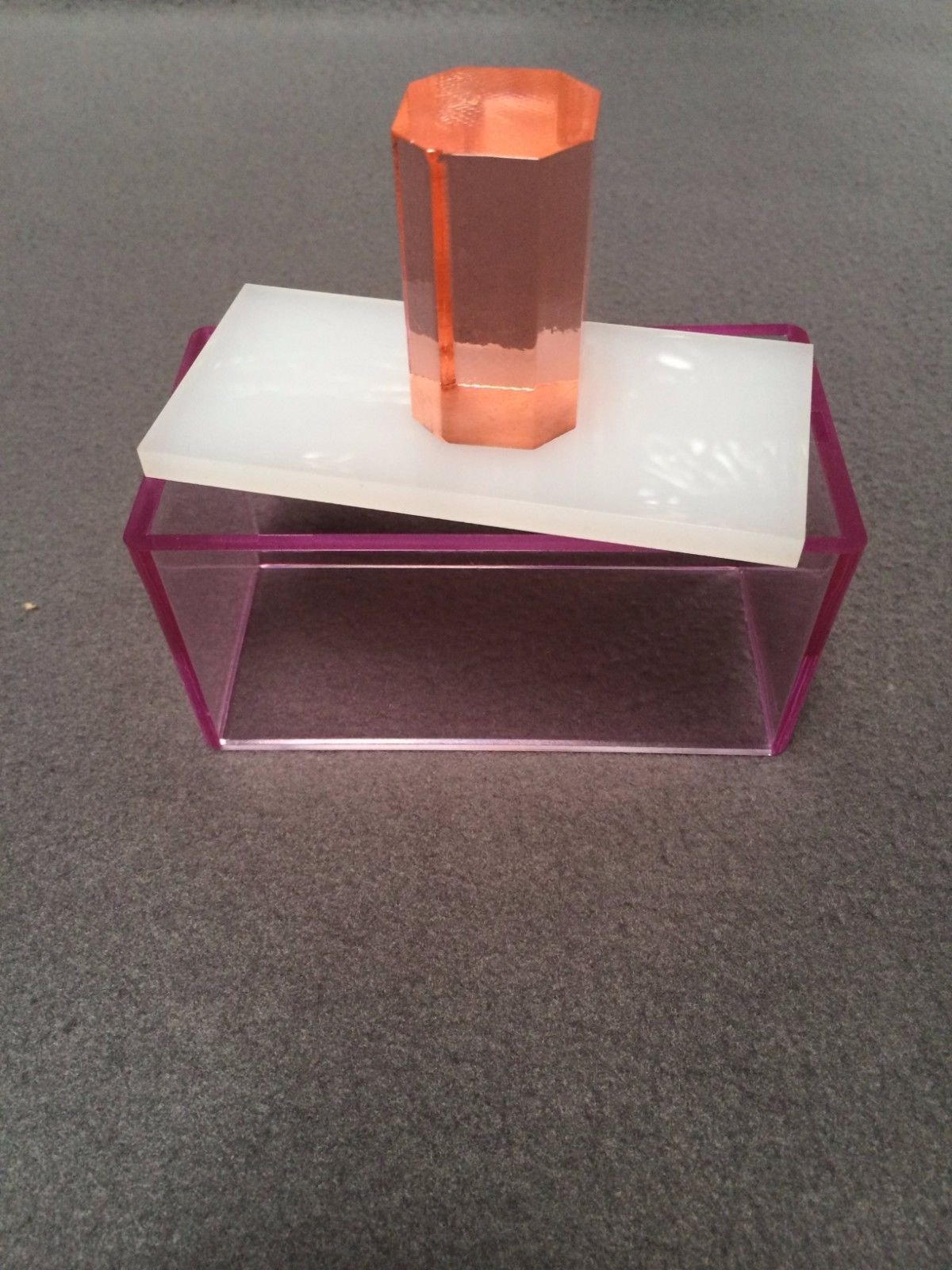 AZM Red White Sushi Maker Red Octagon Handle Acrylic Press Musubi Nonstick APZM