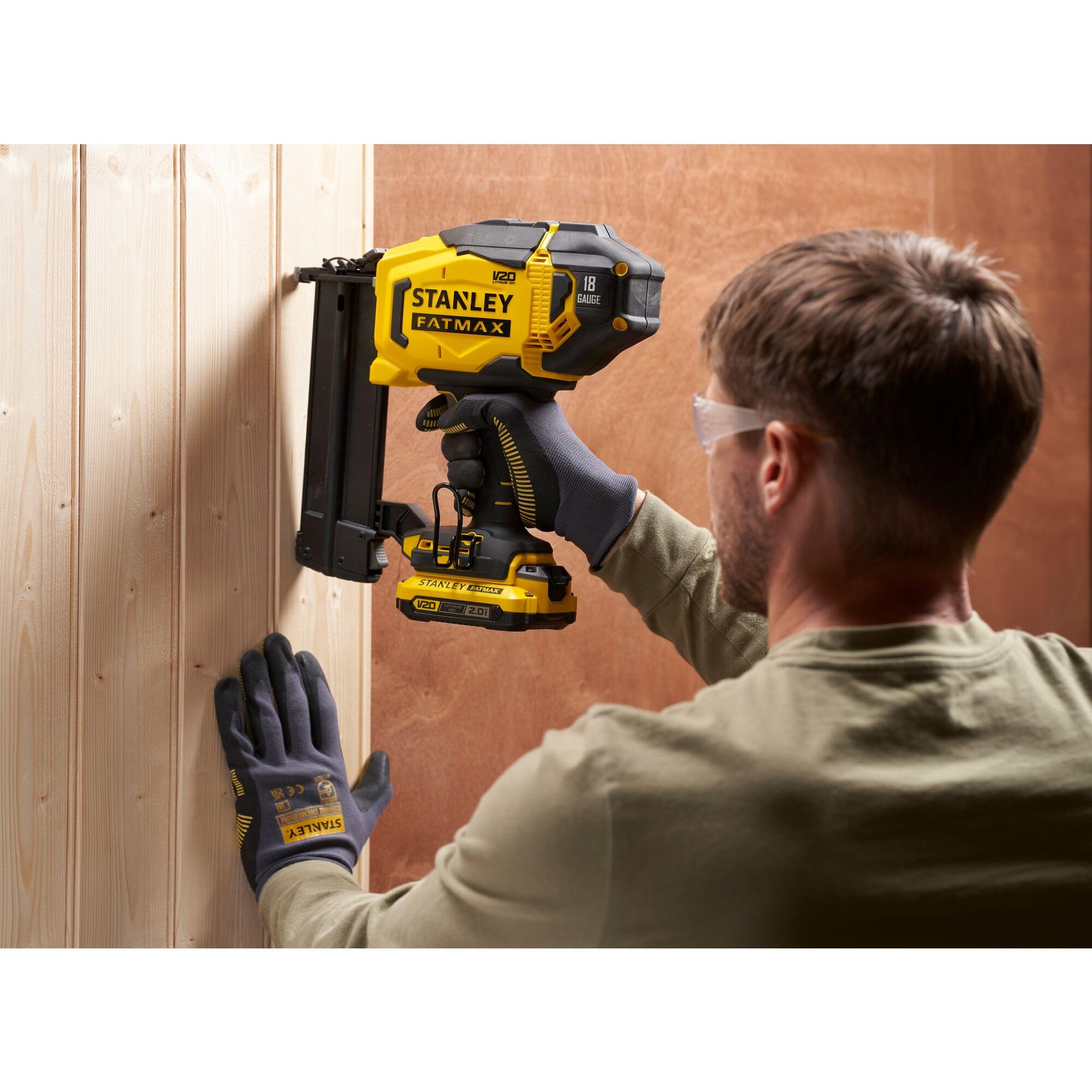 STANLEY Clavadora de Finition V20 Li-Ion 18V 18Ga pour Professionnels – Performance sans Fil avec Action Précise
