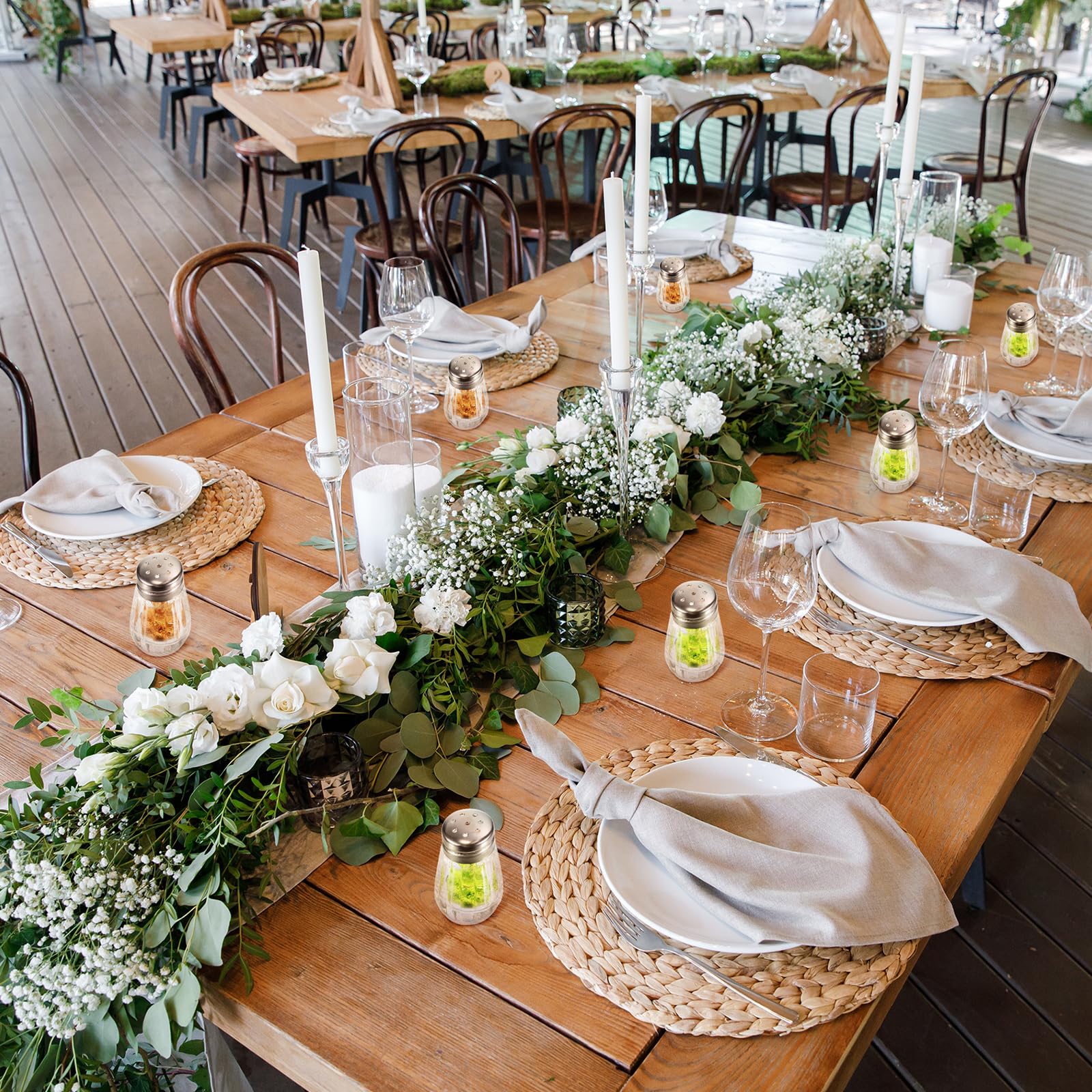 Potchen Mini pimenteros de cristal en forma de cubo para boda, restaurante, 0.5 onzas, salero pequeño, con 4 mini embudos de plástico para bodas, fiestas en casa (plata, 50 piezas)