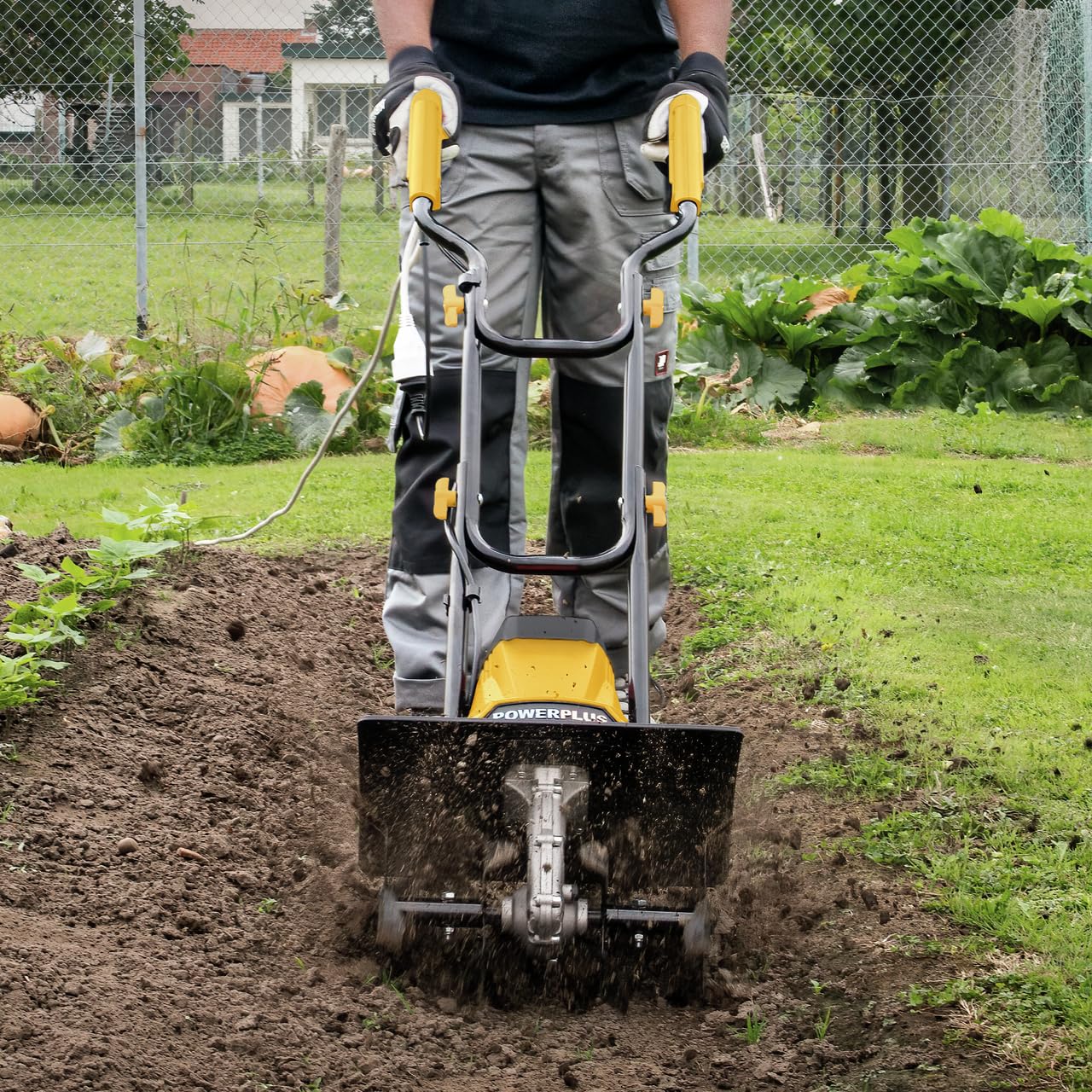 Powerplus Cultivador Eléctrico POWEG72000 - Motoazada Eléctrica de Jardín 1200W con 4 Cuchillas, Cultivador de Suelo Eléctrico - Herramientas de Jardín