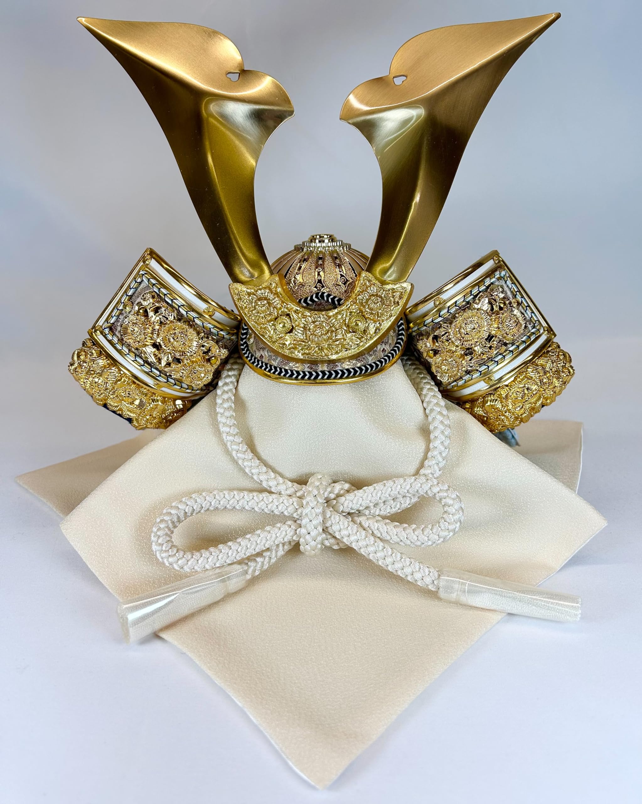 五月人形 兜 S802 金彩レッド 屏風 309 飾り台 32 白木 兜セット 五月人形 兜 S802 金彩レッド 屏風 309 飾り台 32 白木 兜セット