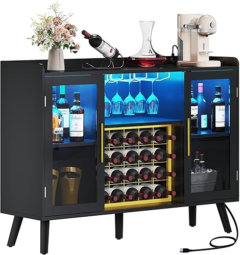 DWVO Armario de bar de vinos con luces LED y tomas de corriente, gabinete de barra de café de 53 pulgadas para licor y vasos, aparador moderno de