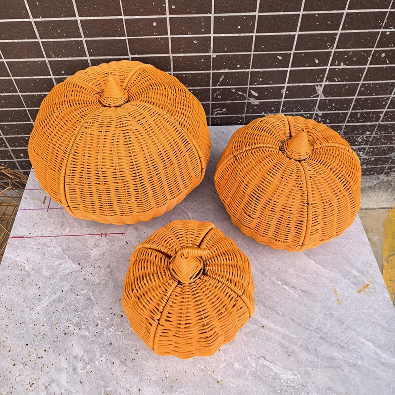 Ręcznie pleciony kosz do przechowywania dyni, ręcznie wykonany, składany | Ręcznie wykonany kosz na słodycze z dyni do wnętrz, na zewnątrz, do ogrodu, salonu, gzymsu kominka, stolika kawowego, zioła
