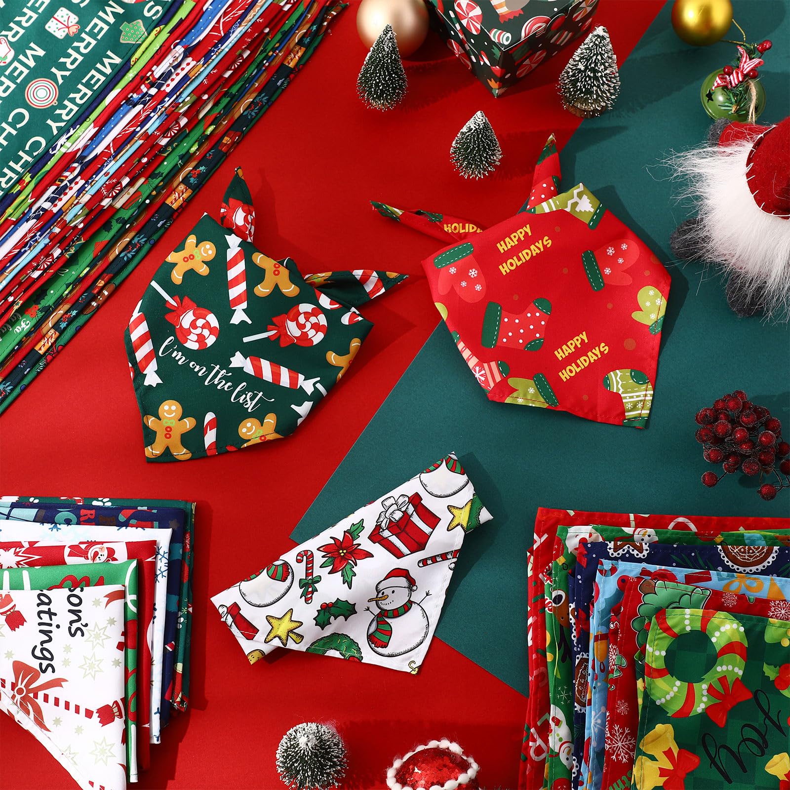 Abbylike 50 bandane invernali per cani sfuse di Natale sciarpe triangolari bavaglini regolabili lavabili per cuccioli fazzoletto stagionale accessori per costumi per animali domestici forniture per la