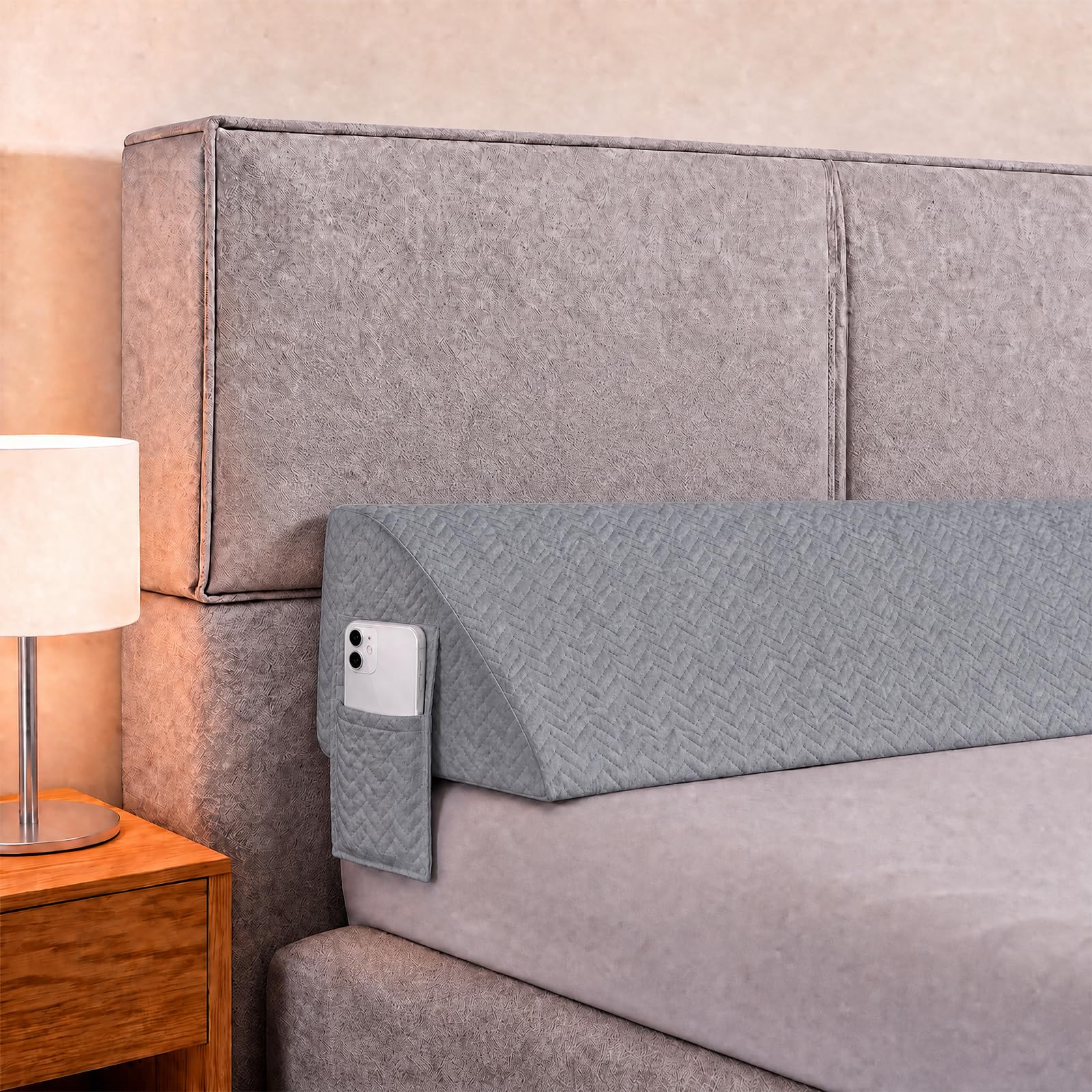 Keilkissen – Matratzenkeil & Bett-Lückenfüller aus hochdichtem Schaumstoff, Lesekissen mit Seitentaschen, ideal für den Abstand zwischen Matratze und Kopfteil
