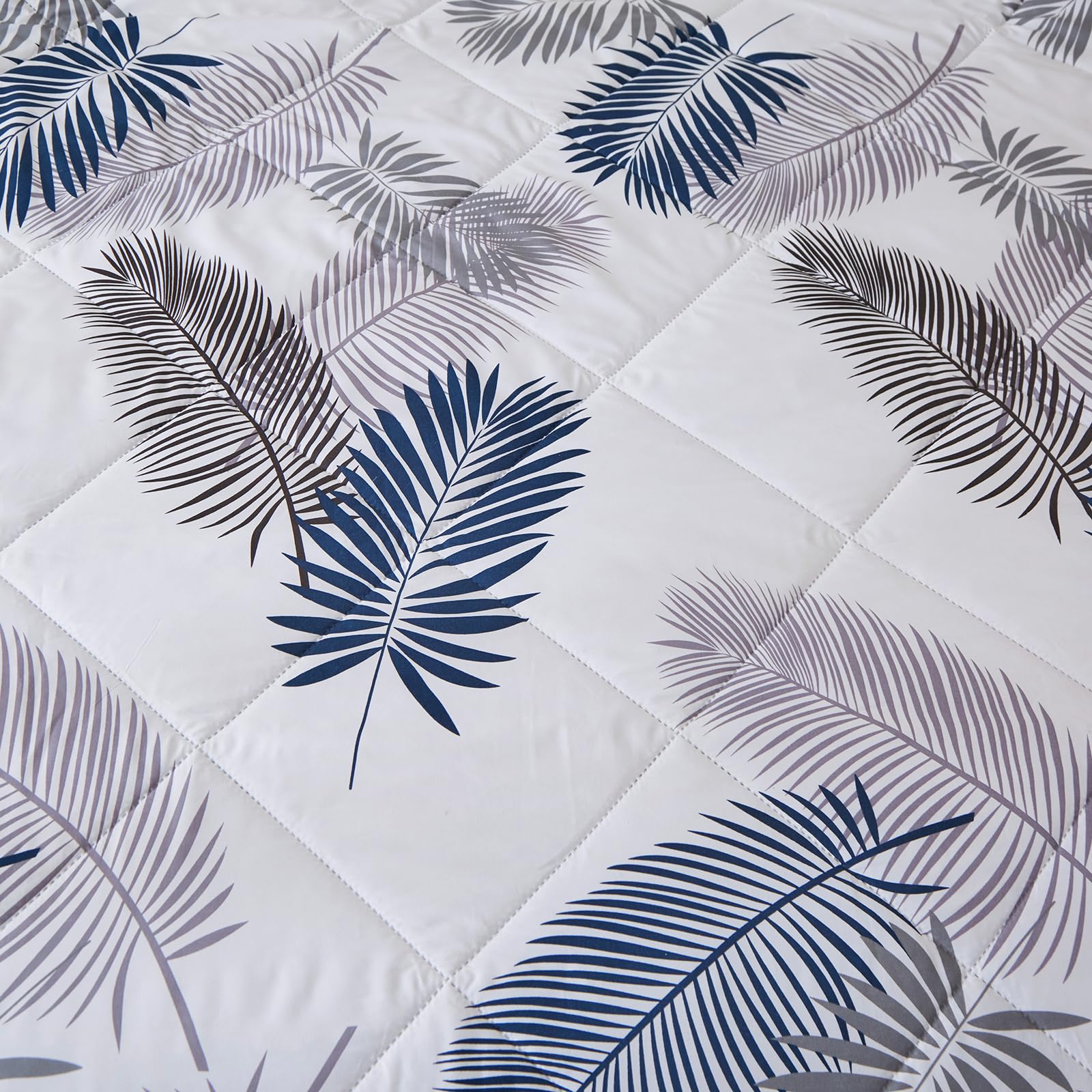 Piumino Estivo, Morbida e Traspirante Trapunta Reversibile in Microfibra- Coperta da Divano Anallergico, per Camera da Letto Copriletto Trapuntato Singolo Matrimoniale letto (Foglie estive, 180*200CM)
