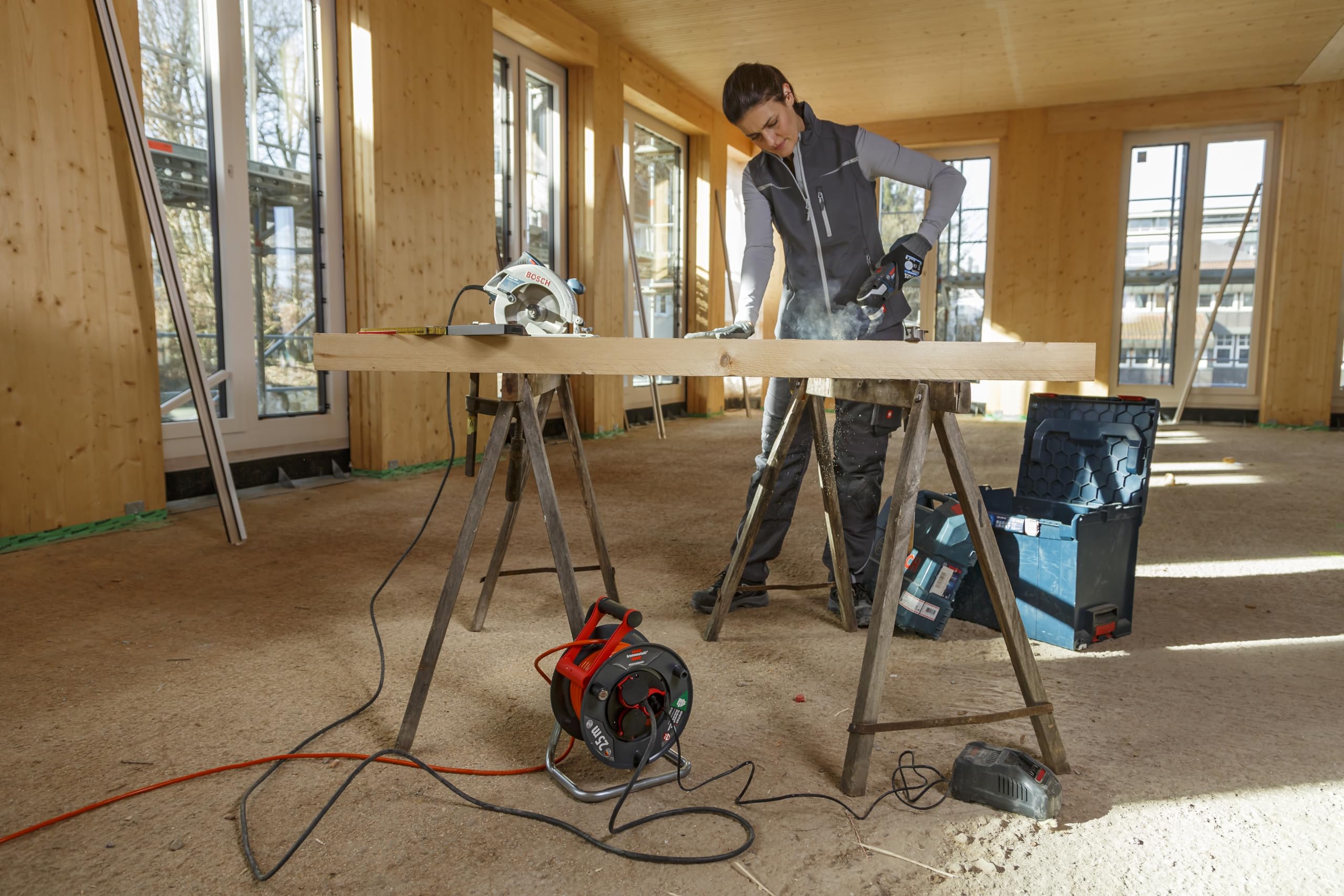 Brennenstuhl Kabeltrommel SPAR-SET 25m outdoor Garant V2 (Made in Germany, IP44) + BREMAXX Verlängerungskabel 10m (Made in Germany, IP44, einsetzbar bis -35 °C, öl- und UV-beständig)