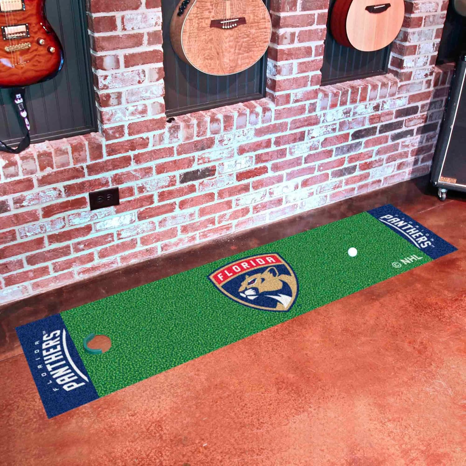FANMATS NHL Unisex-Adult Putting Green Mat