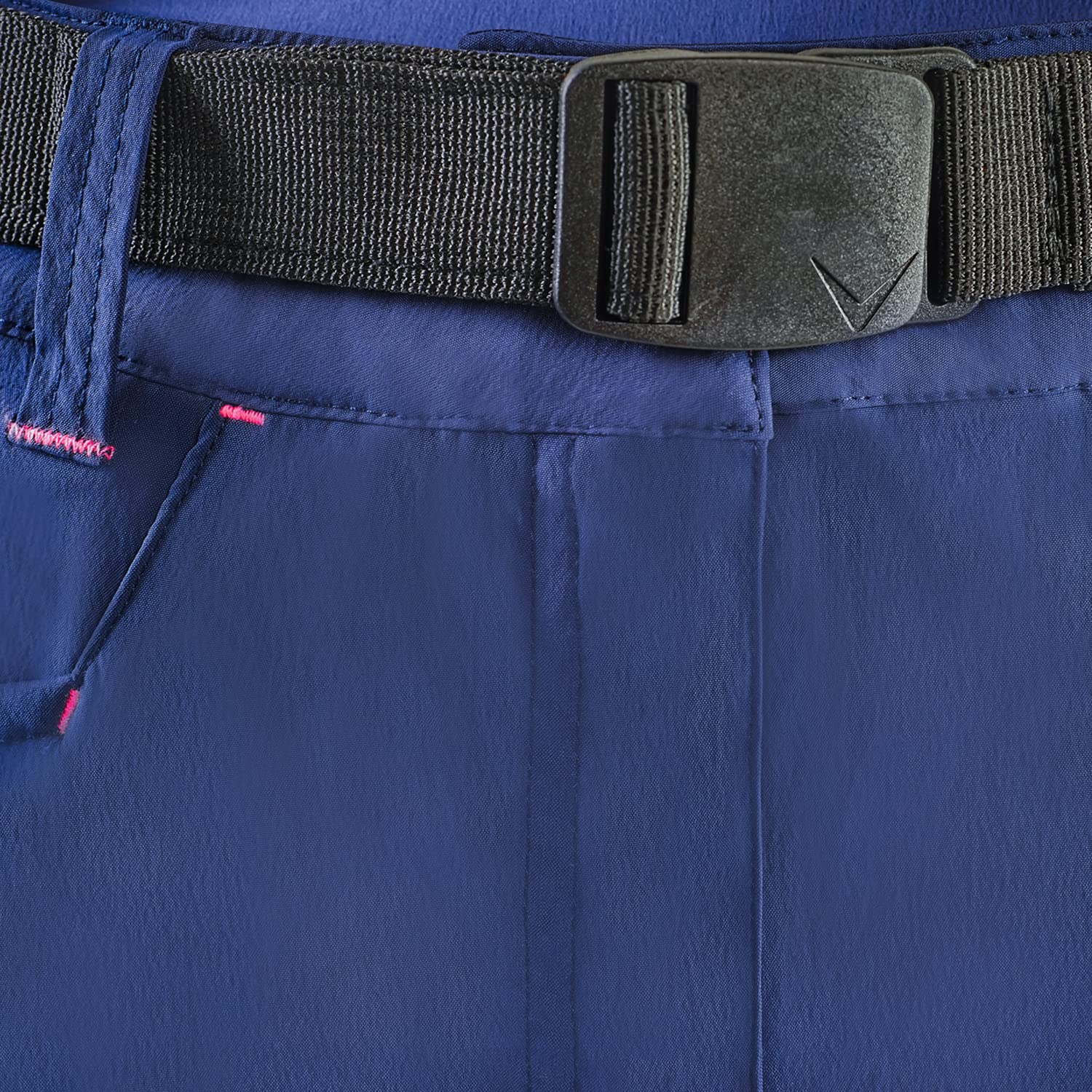 Black Crevice Short de Trekking pour Femme I Short de randonnée Court I Short d'extérieur pour Femme I Imperméable et séchage Rapide I Short de randonnée résistant et Respirant avec Poches