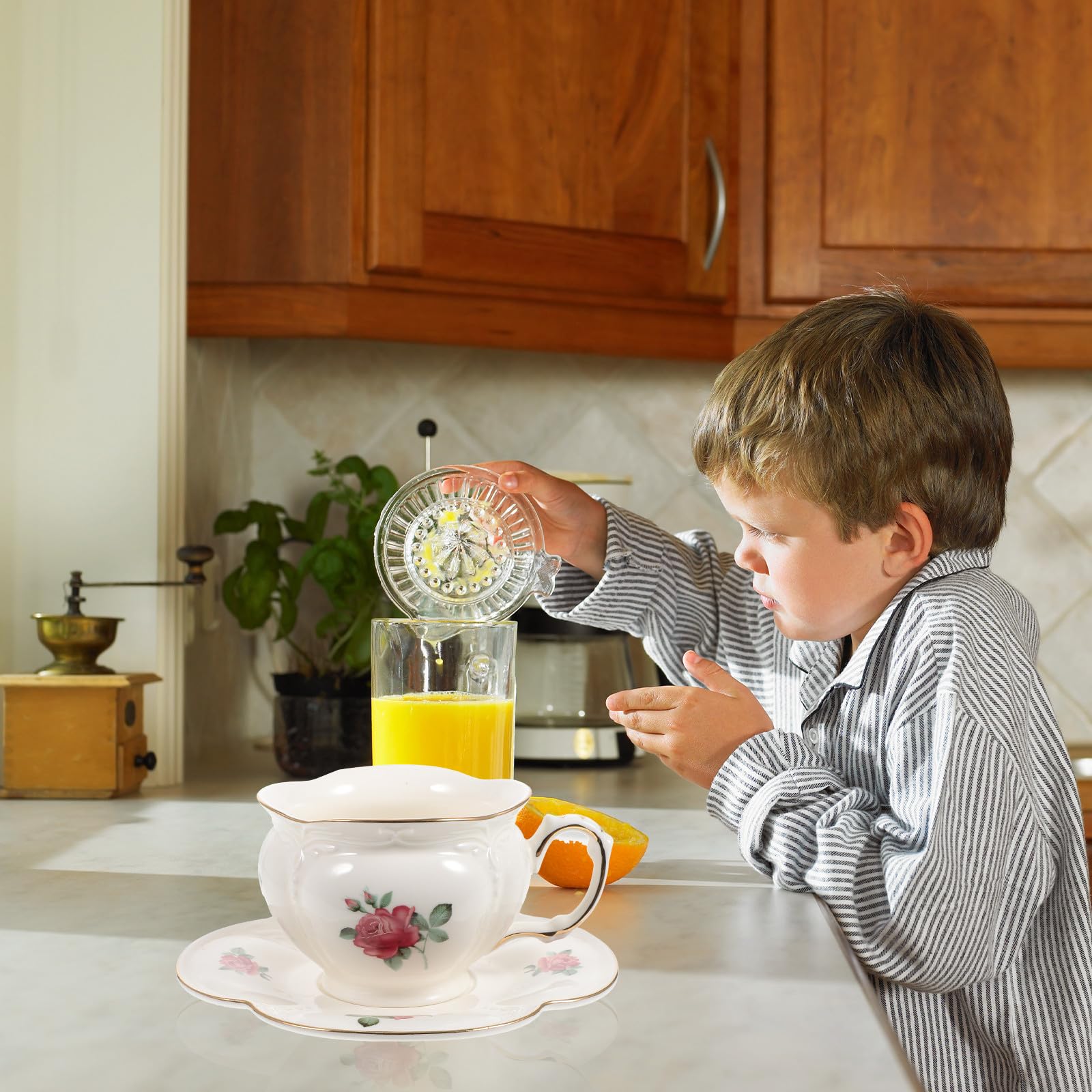 Beavorty Juego de Tazas de Café Tapa y Platillo, Cerámica Resistente, para Uso en Cocina Obsequio para Familia y Oficina