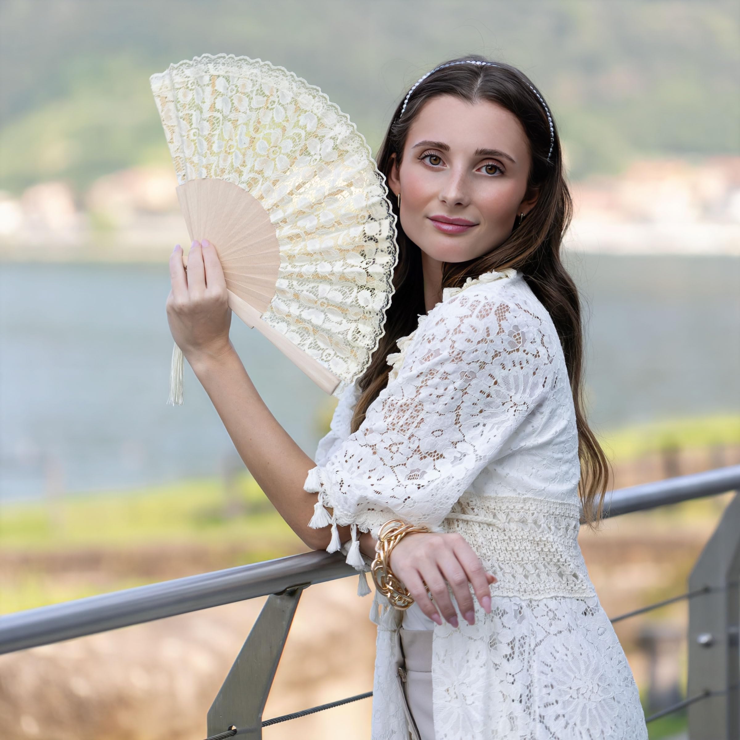 MAPIMANIA - Eventail Mariage Pliant en Bois et Dentelle Vert | Ventilateur de Poche Femme | Eventail Japonais MAPIMANIA - Eventail Mariage Pliant en Bois et Dentelle Vert | Ventilateur de Poche Femme | Eventail Japonais