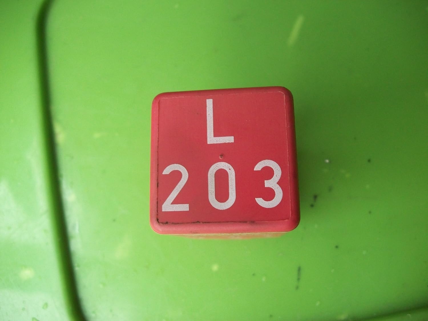 Amazon.com: VOLVO WIPER RELAY L 203 9140663 89 8758 000 : Automotive