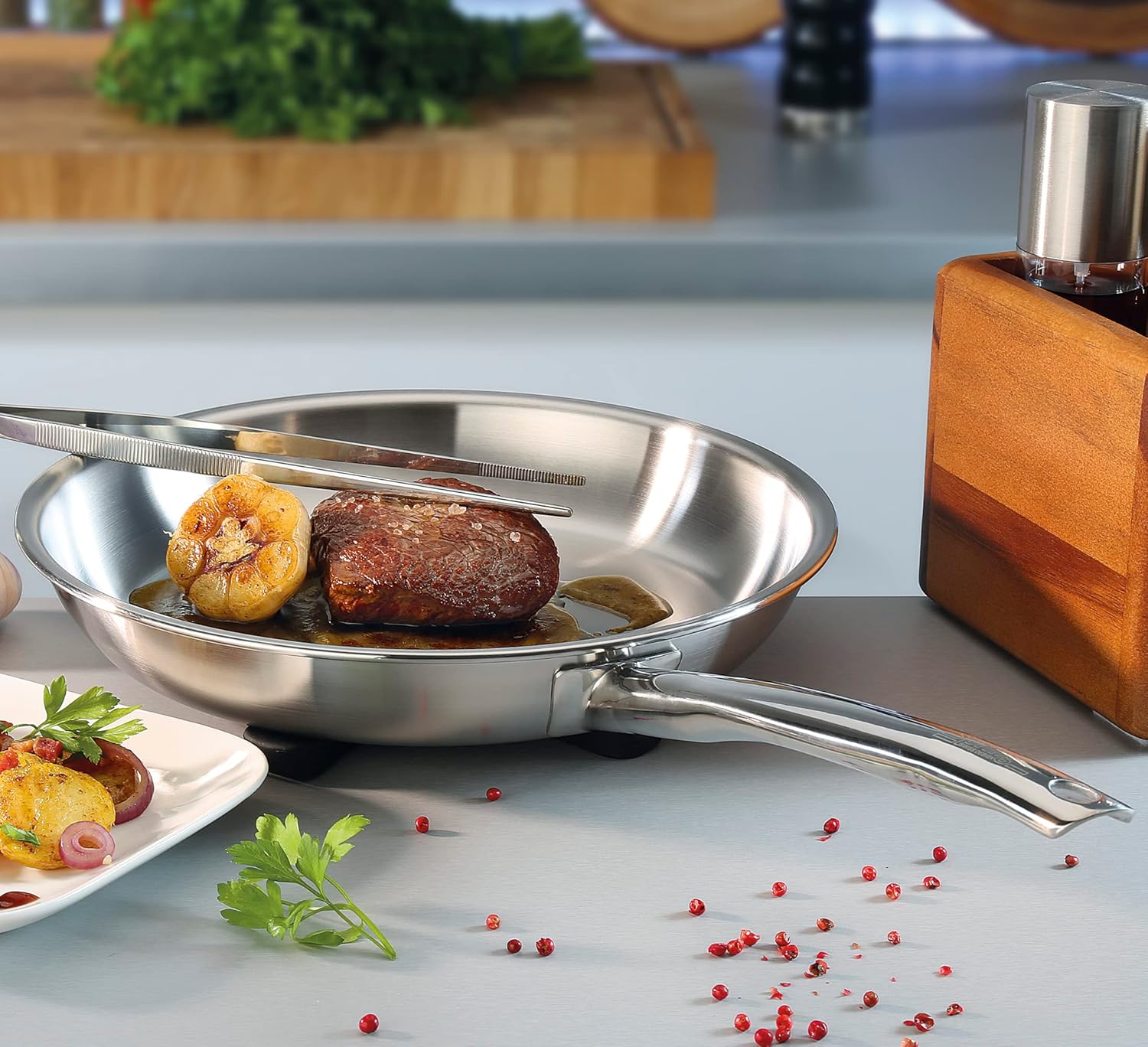 Spring Brigade 0414856032 Premium Frying Pan, Stainless Steel, Silver, 5.5 x 35 x 58 cm